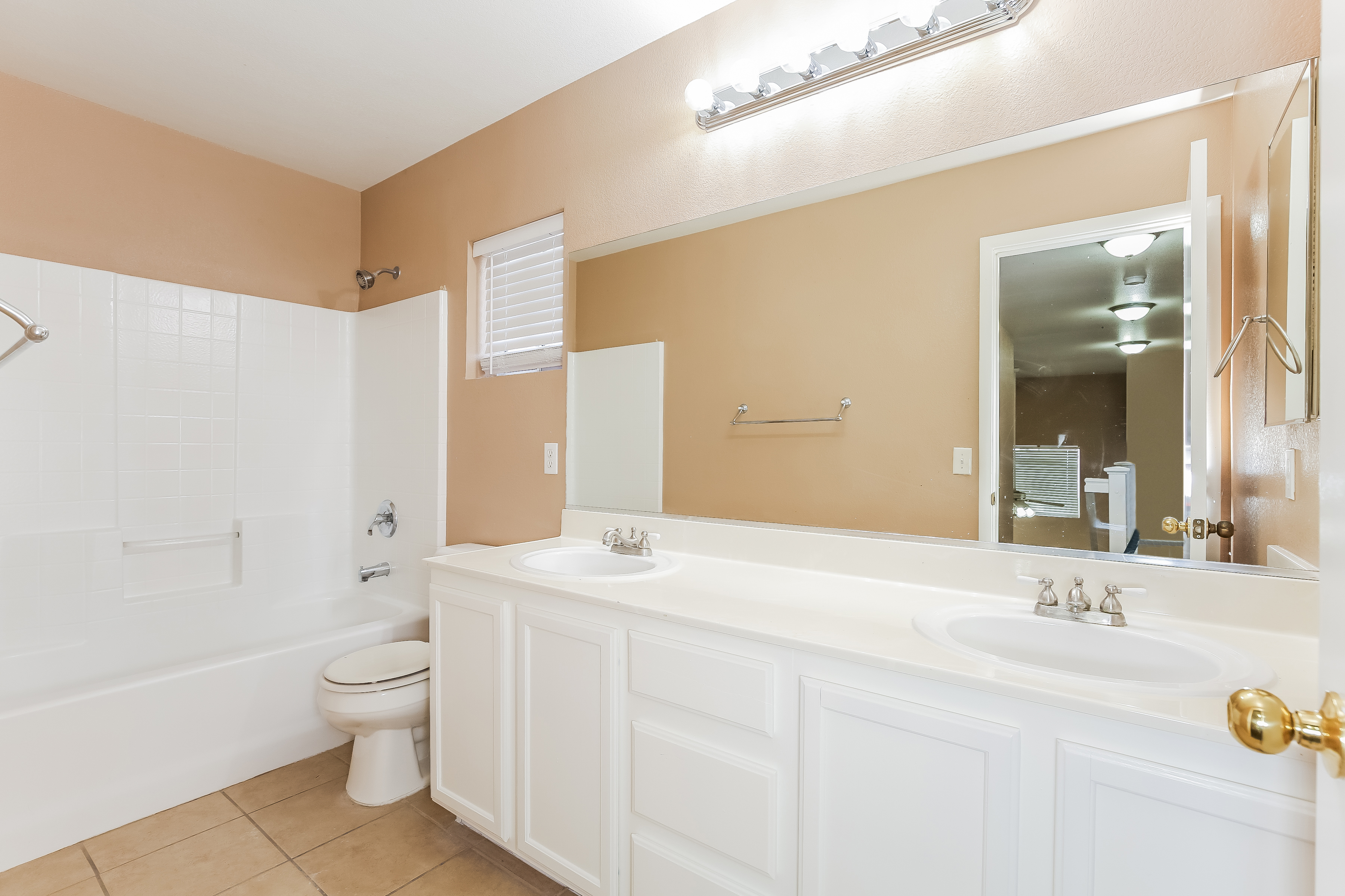 3135 Saleen Ct, North Las Vegas photo 13