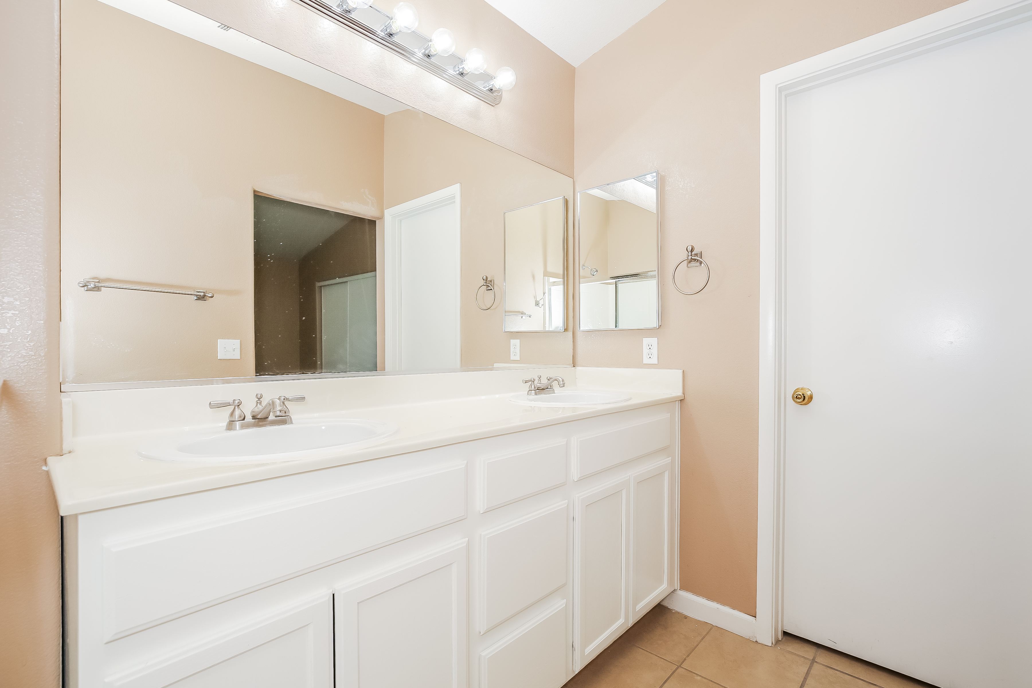 3135 Saleen Ct, North Las Vegas photo 9