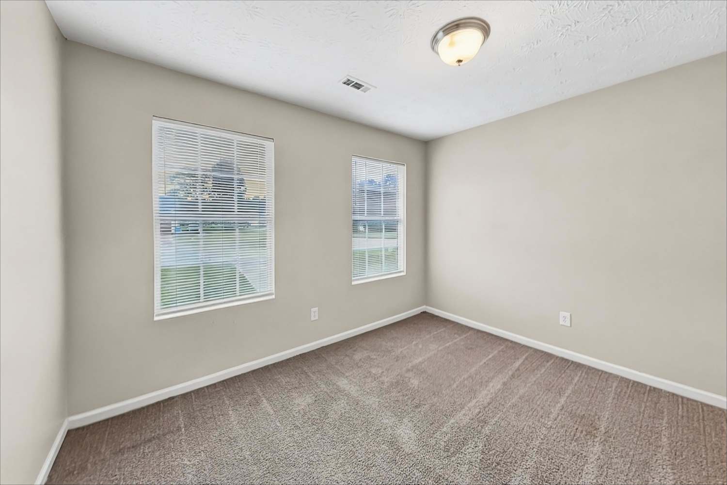 10 Summer Breeze Ct, Covington photo 17
