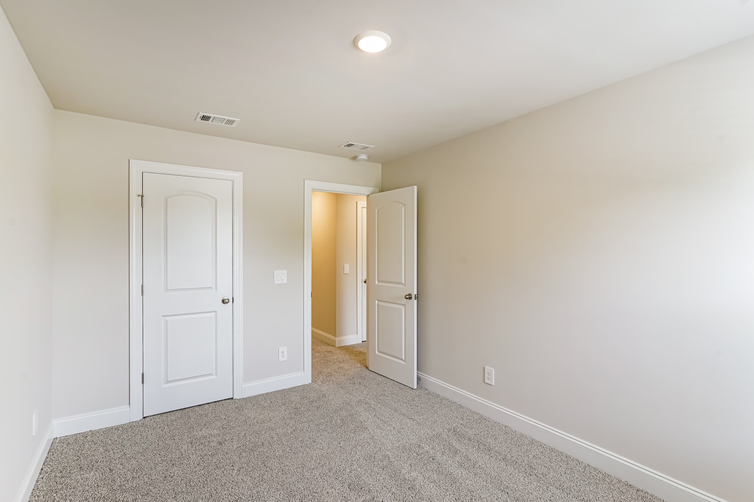 100 Maybrook Dr, Lebanon photo 14