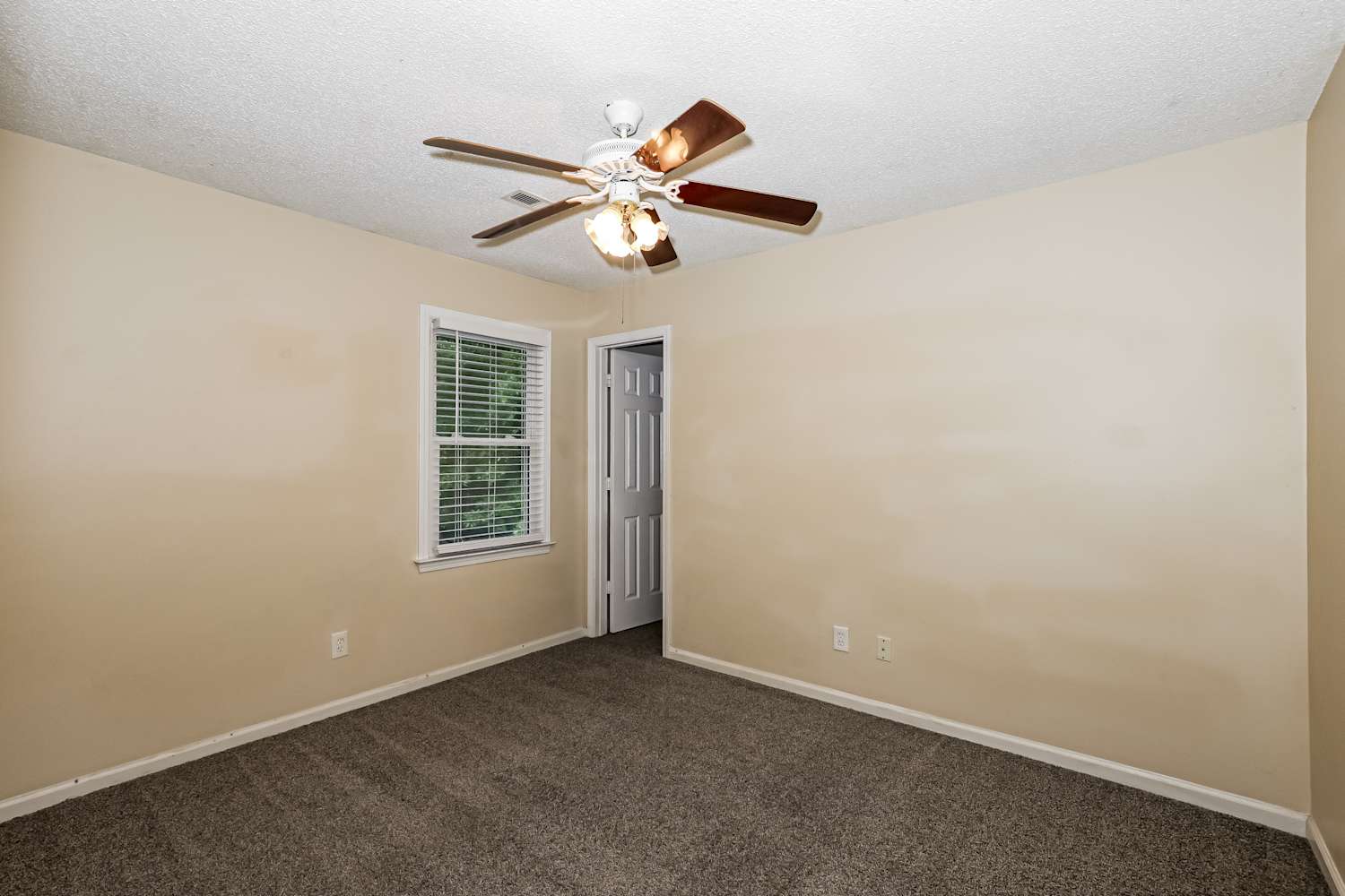 100 Pepperwood Dr, Peachtree City photo 14