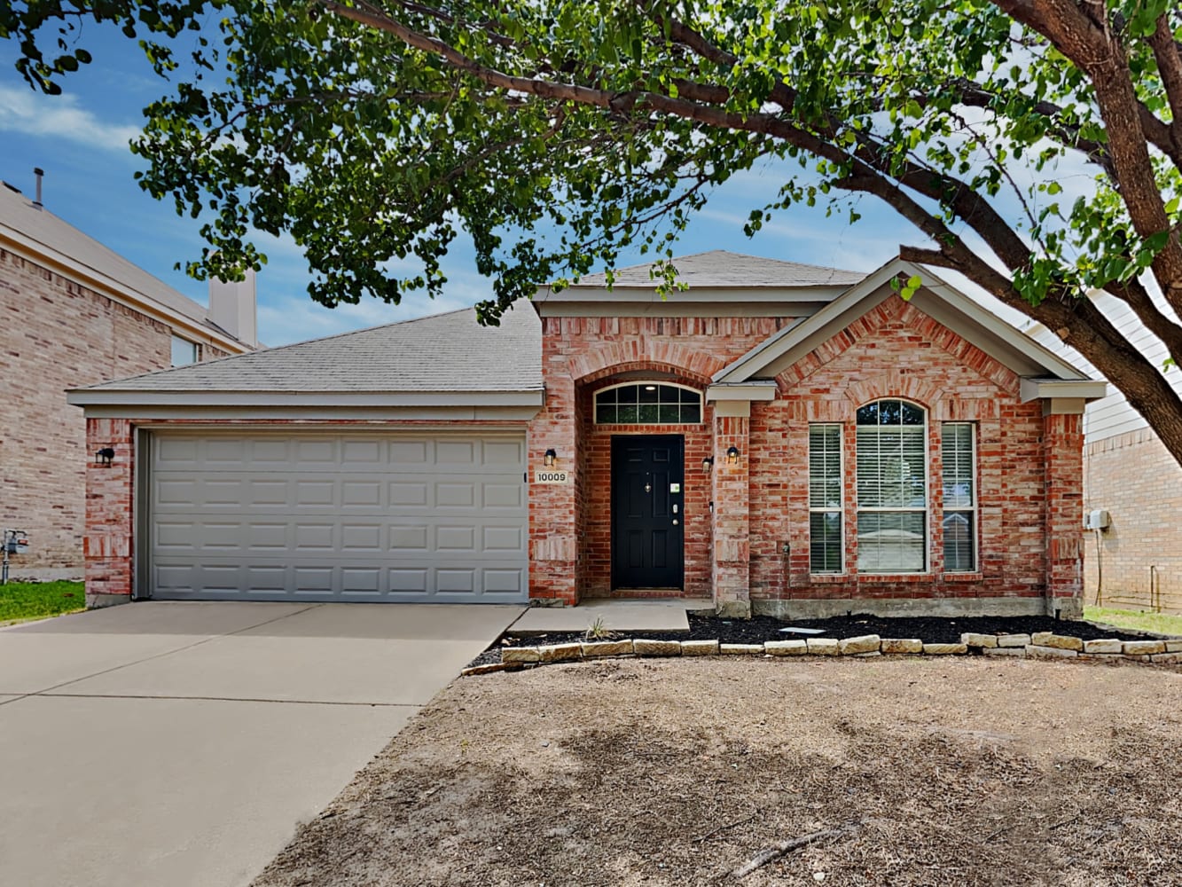 10009 Chadbourne Rd, Fort Worth photo 1