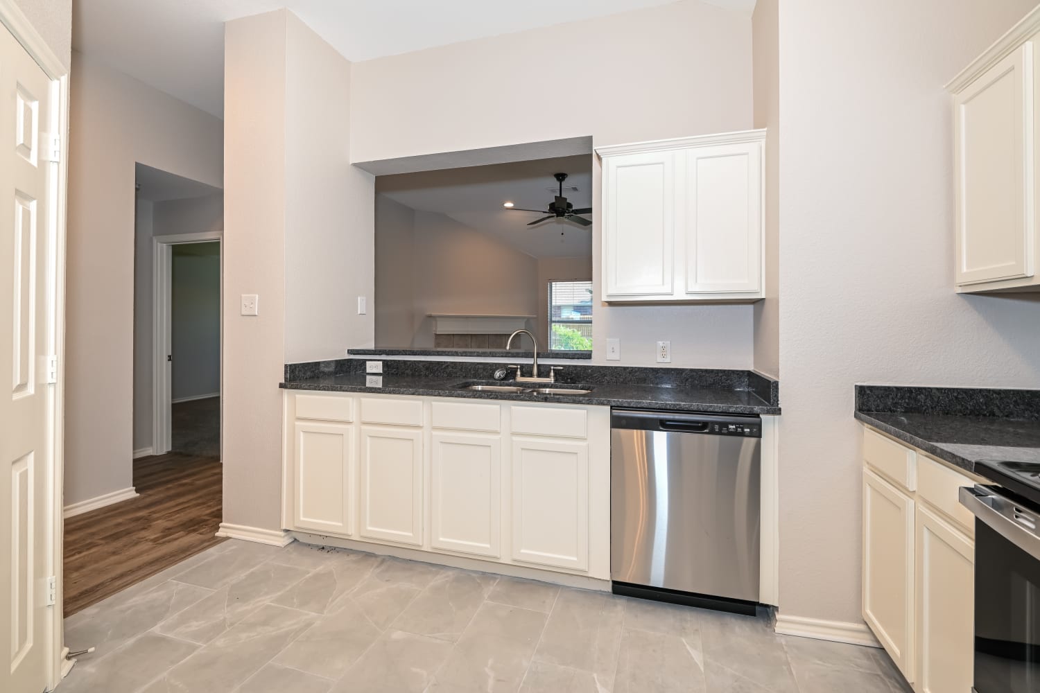 1003 Kelsey Ct, Forney photo 7