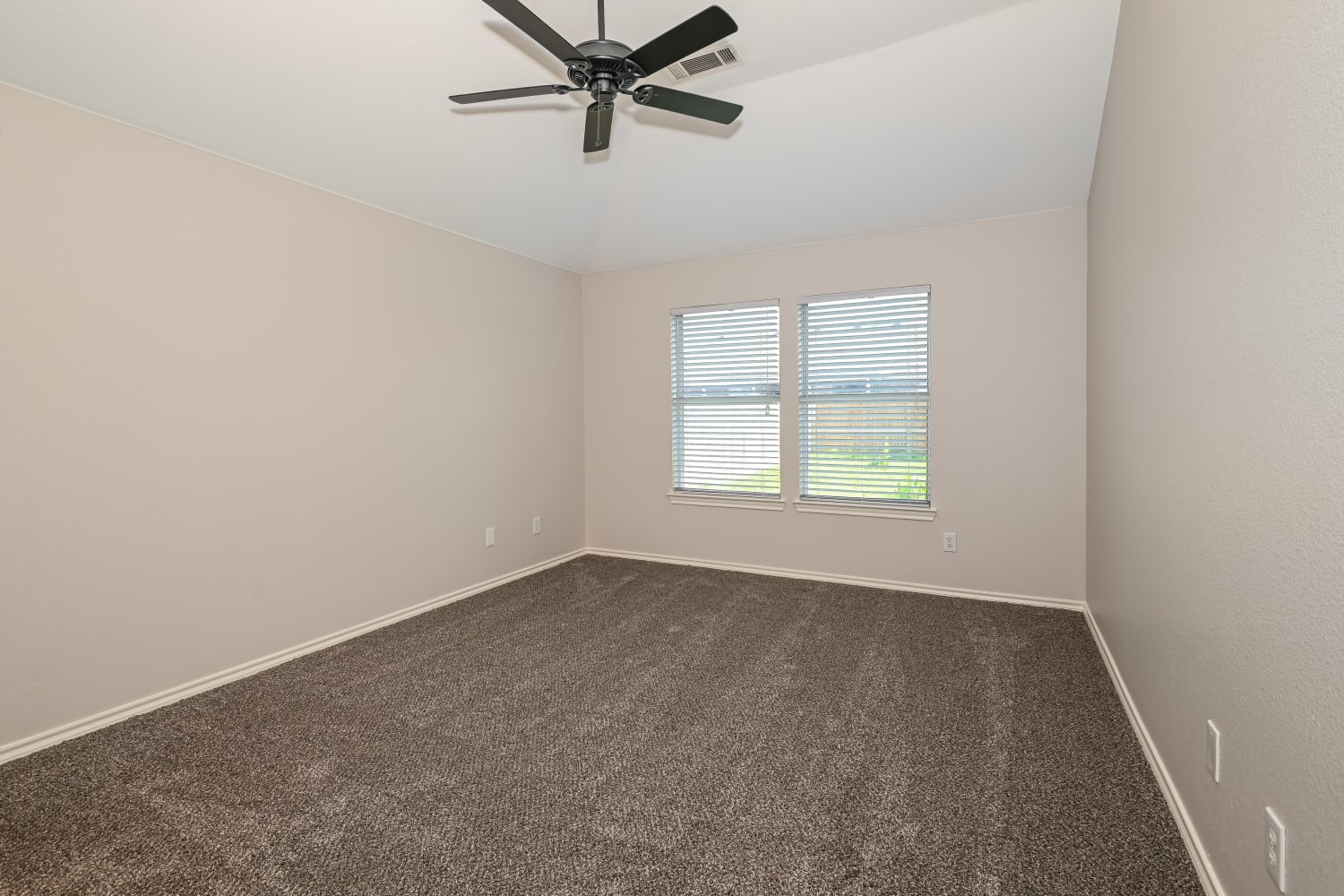 1003 Kelsey Ct, Forney photo 8
