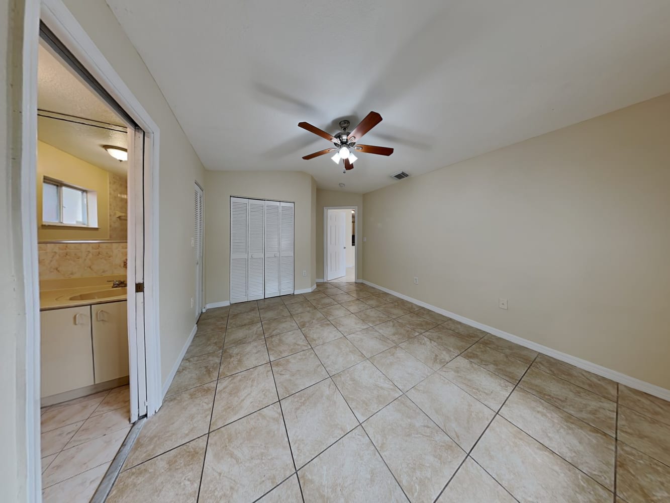 10088 NW 126th Ter, Hialeah Gardens photo 10