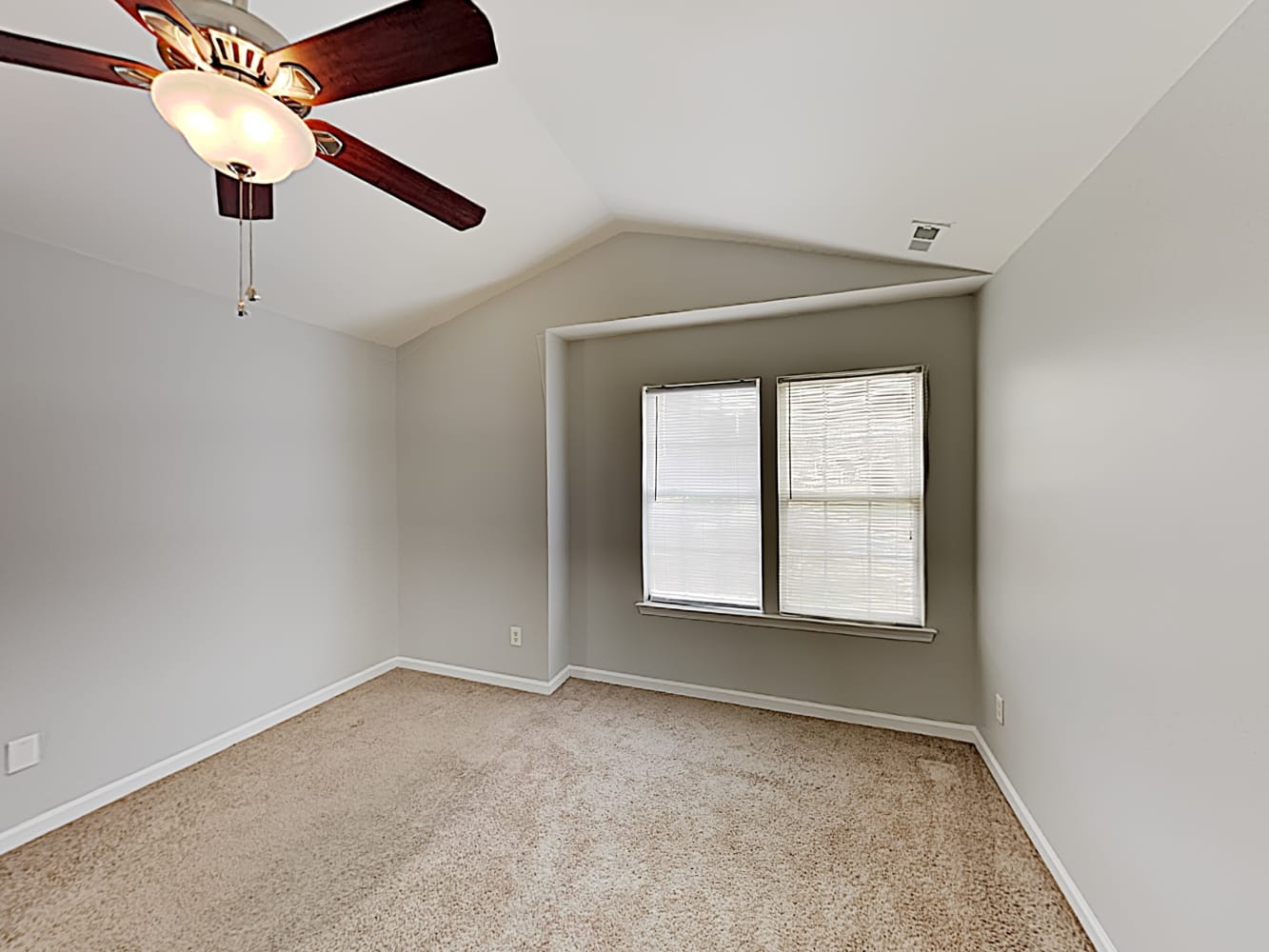 101 Sweetbriar Ct, Mount Holly photo 16