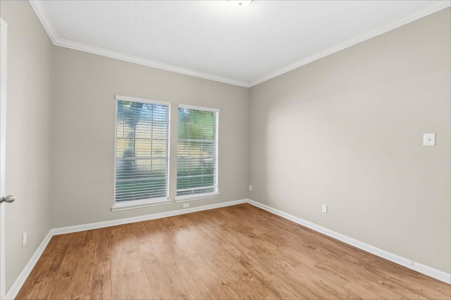 1011 Wentworth Dr, Pearland photo 8