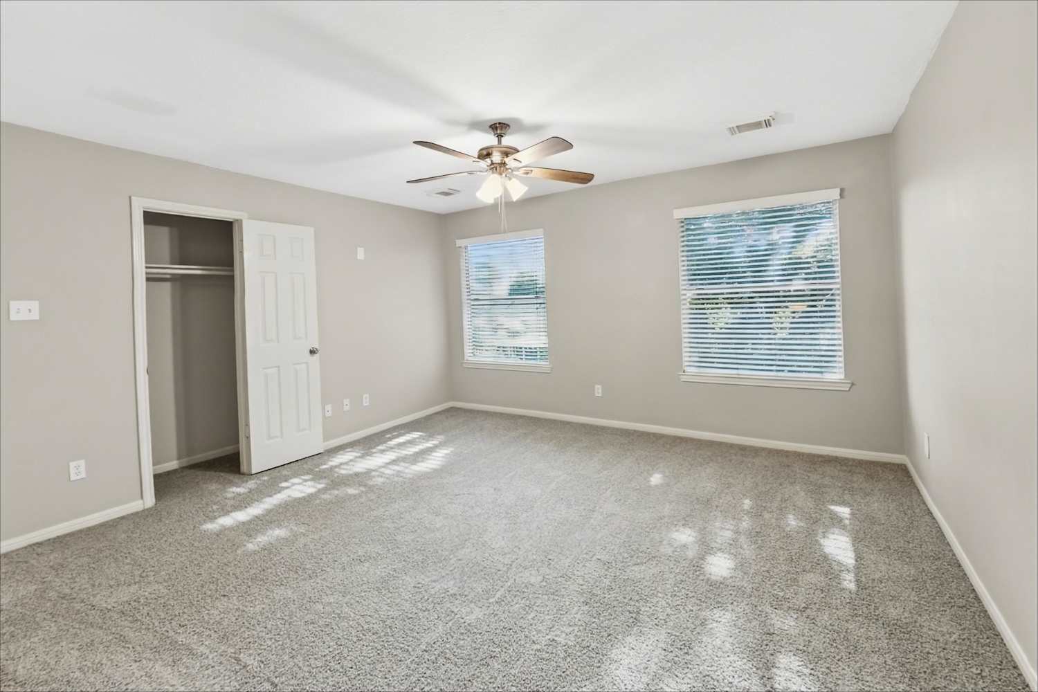1011 Wentworth Dr, Pearland photo 18