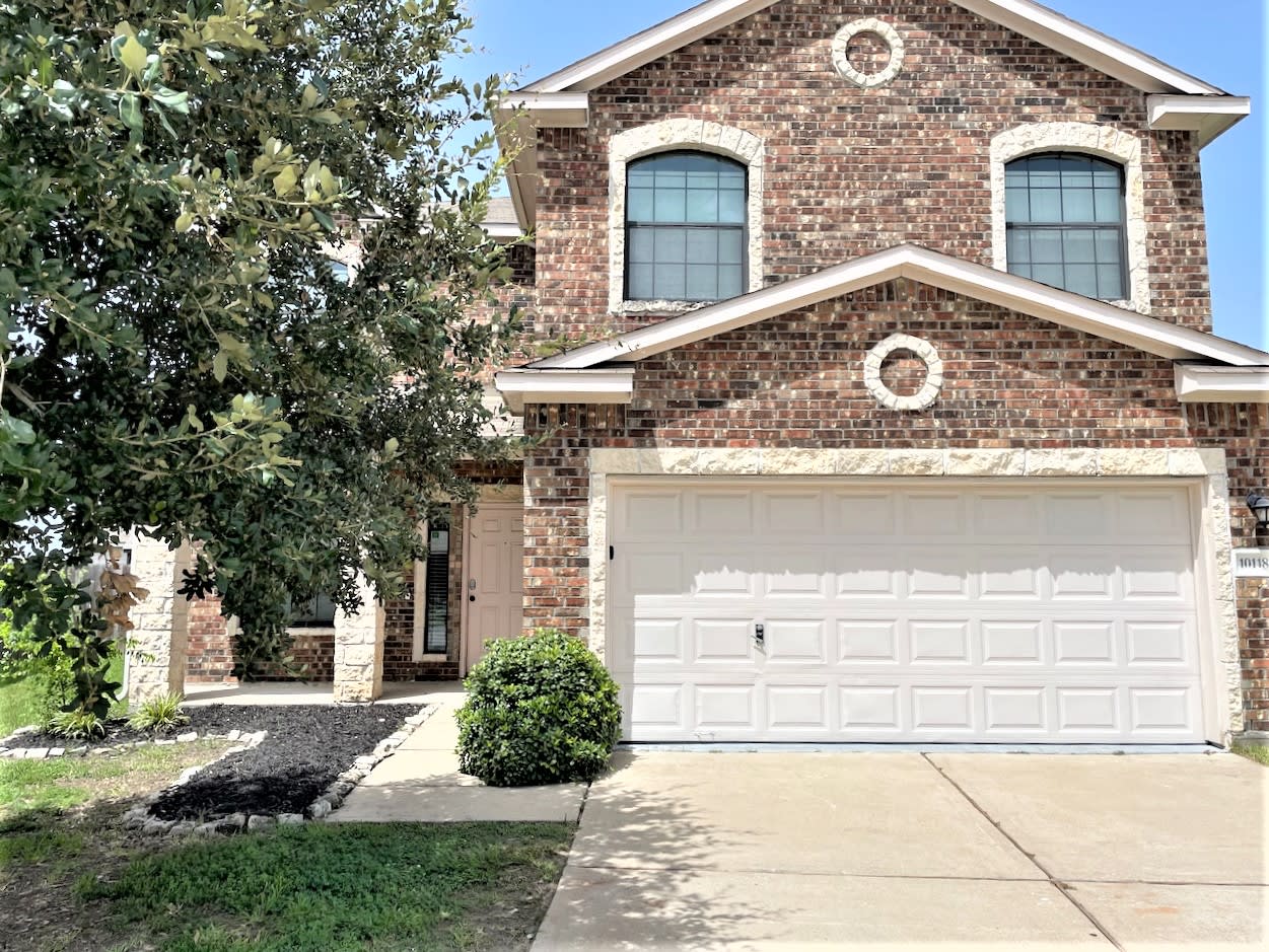 10118 Black Birch Lane, Tomball photo 1