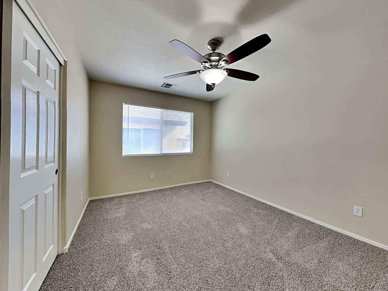 1014 Shades End Ave, North Las Vegas photo 15