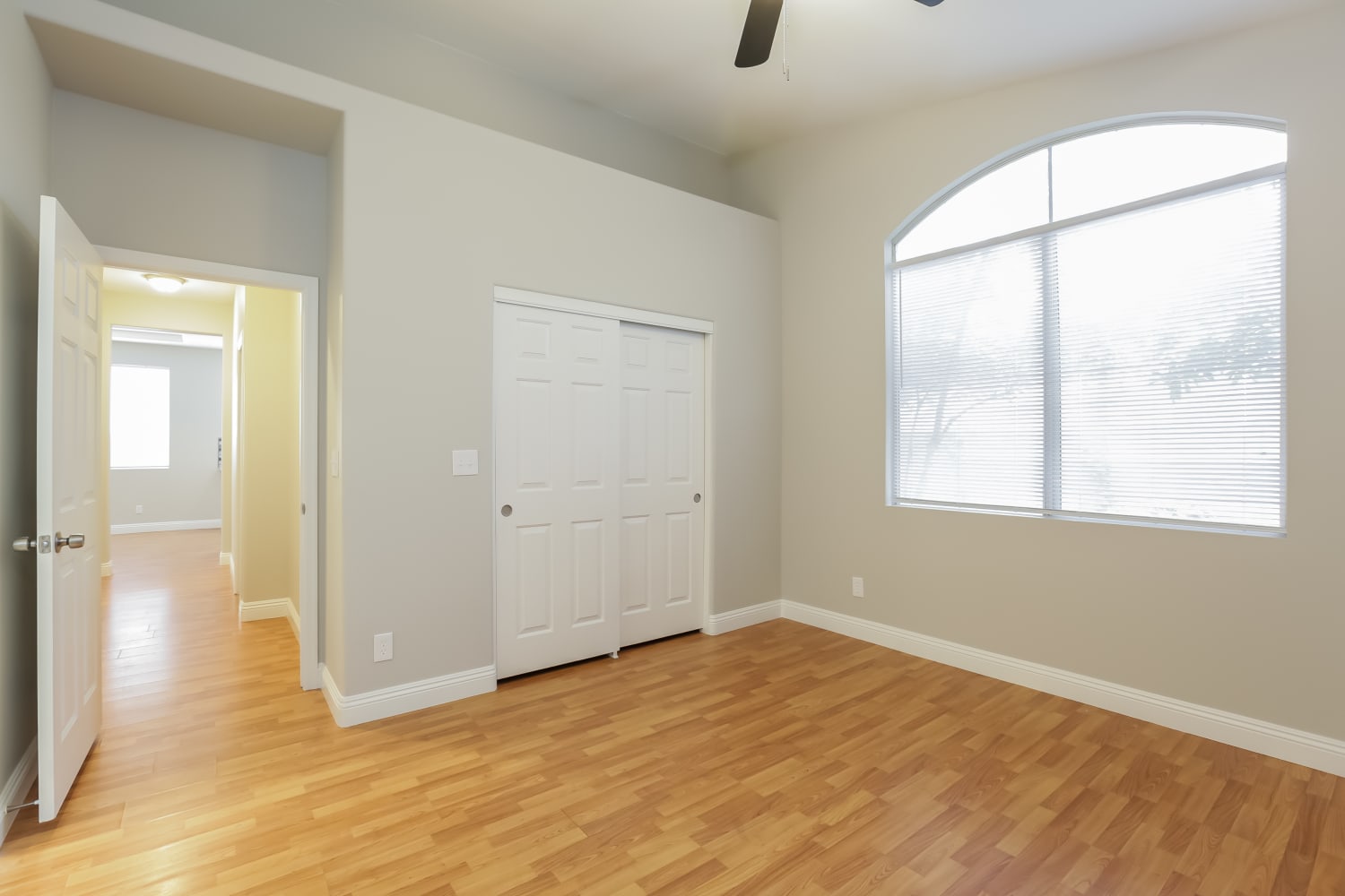1016 Venetian Hills Lane, Las Vegas photo 9