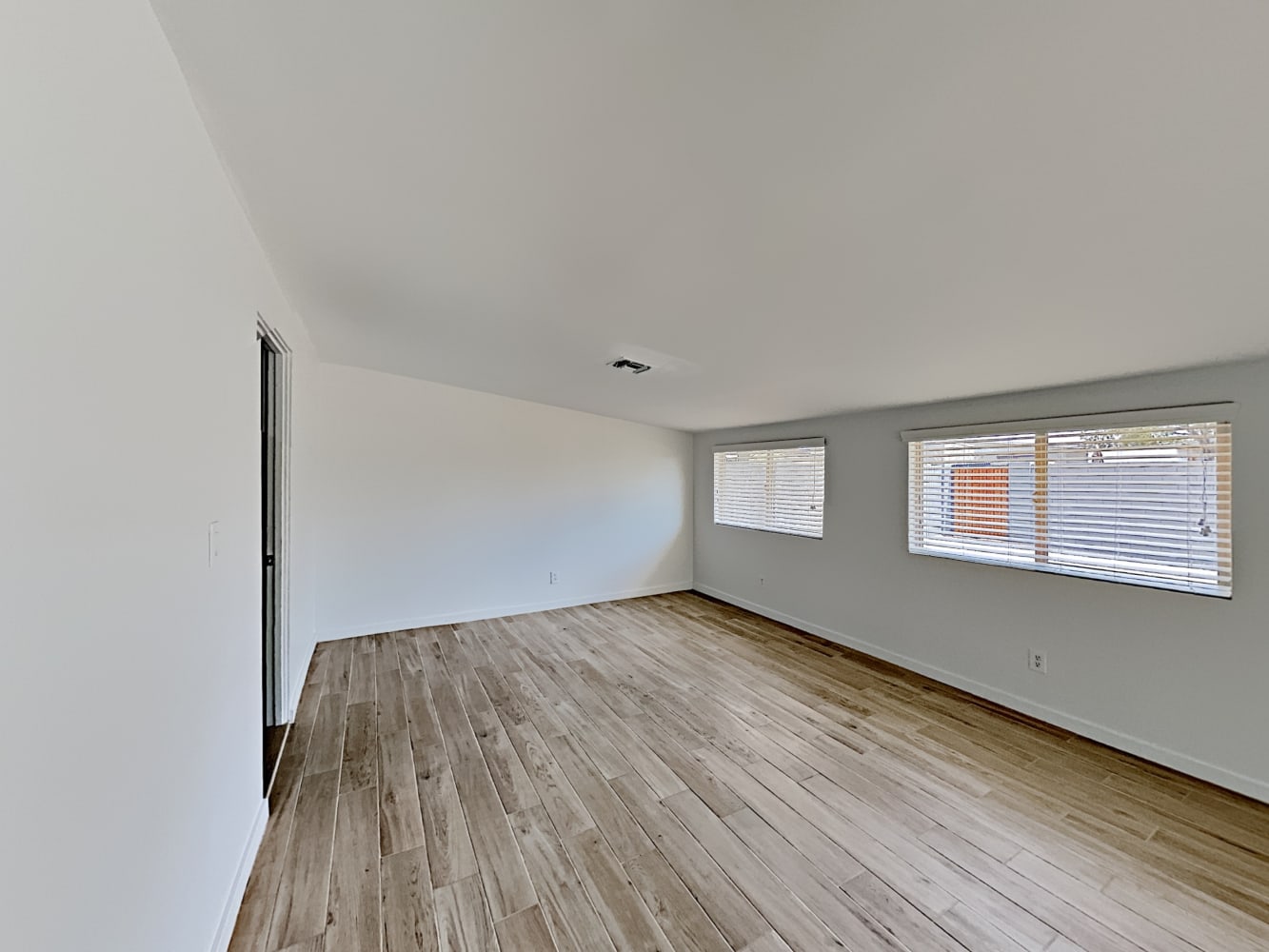1017 W Elna Rae St, Tempe photo 4