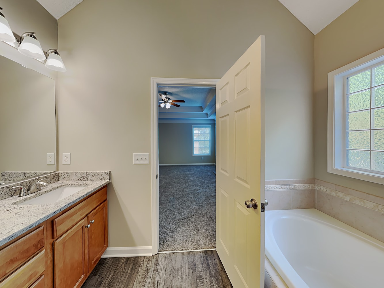 102 Medallion Park, Newnan photo 17