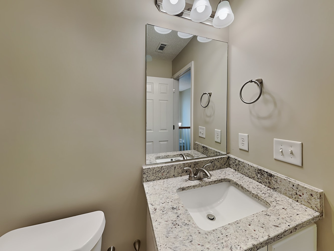 102 Medallion Park, Newnan photo 18