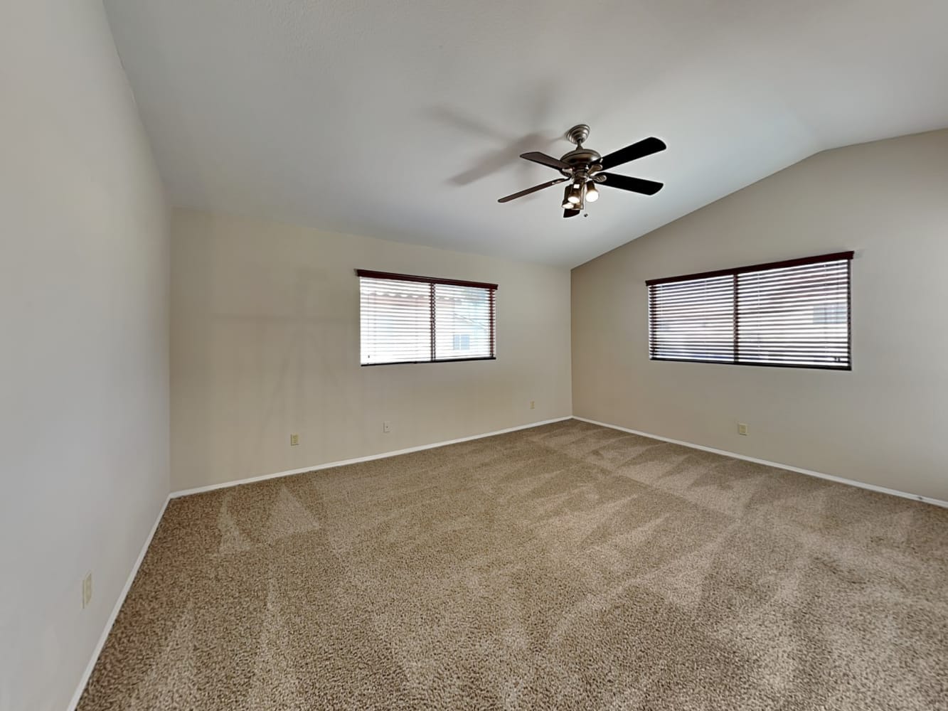 10201 S Hopi Ln, Goodyear photo 15