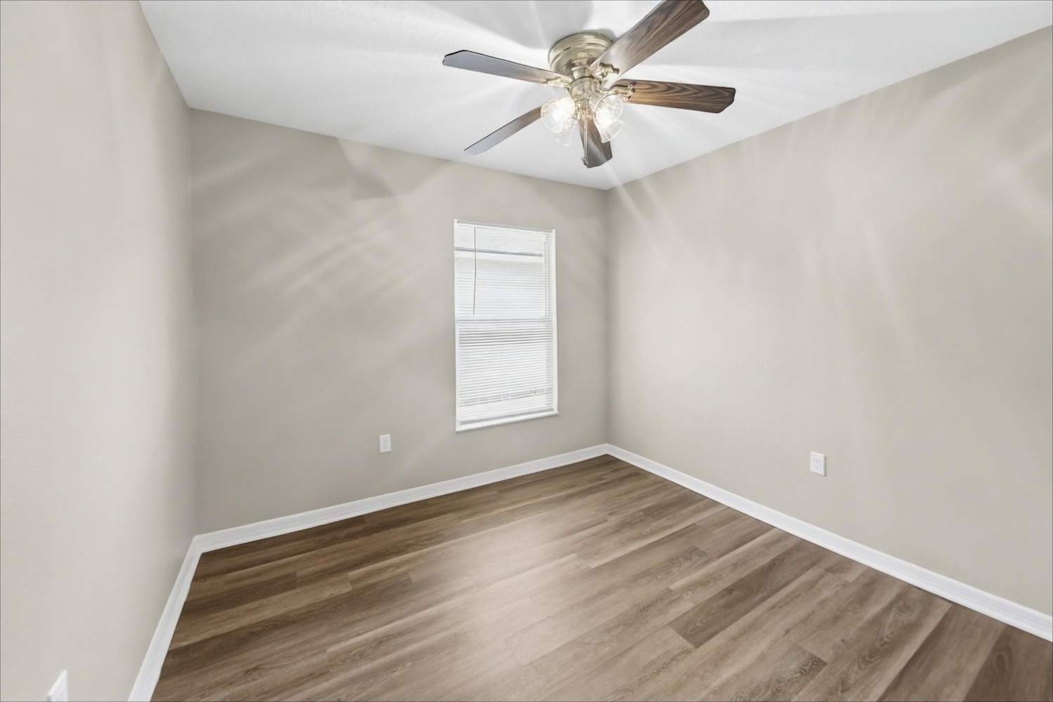 10210 Merrimac Manor Dr, Riverview photo 13