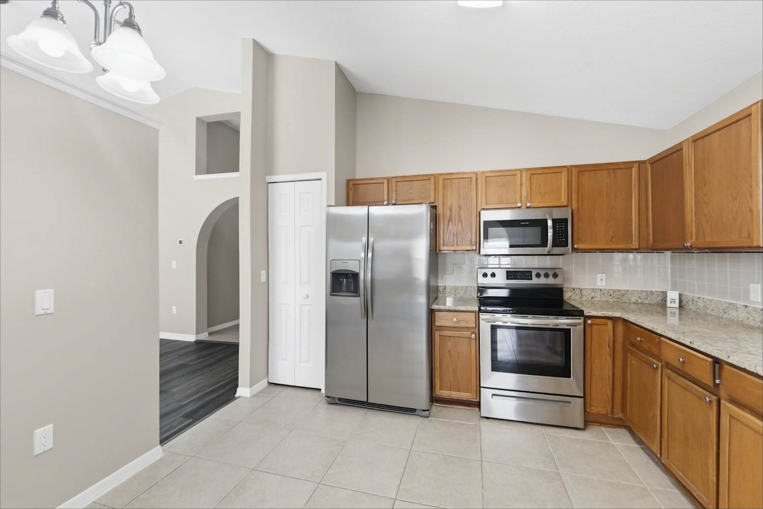 10210 Merrimac Manor Dr, Riverview photo 7