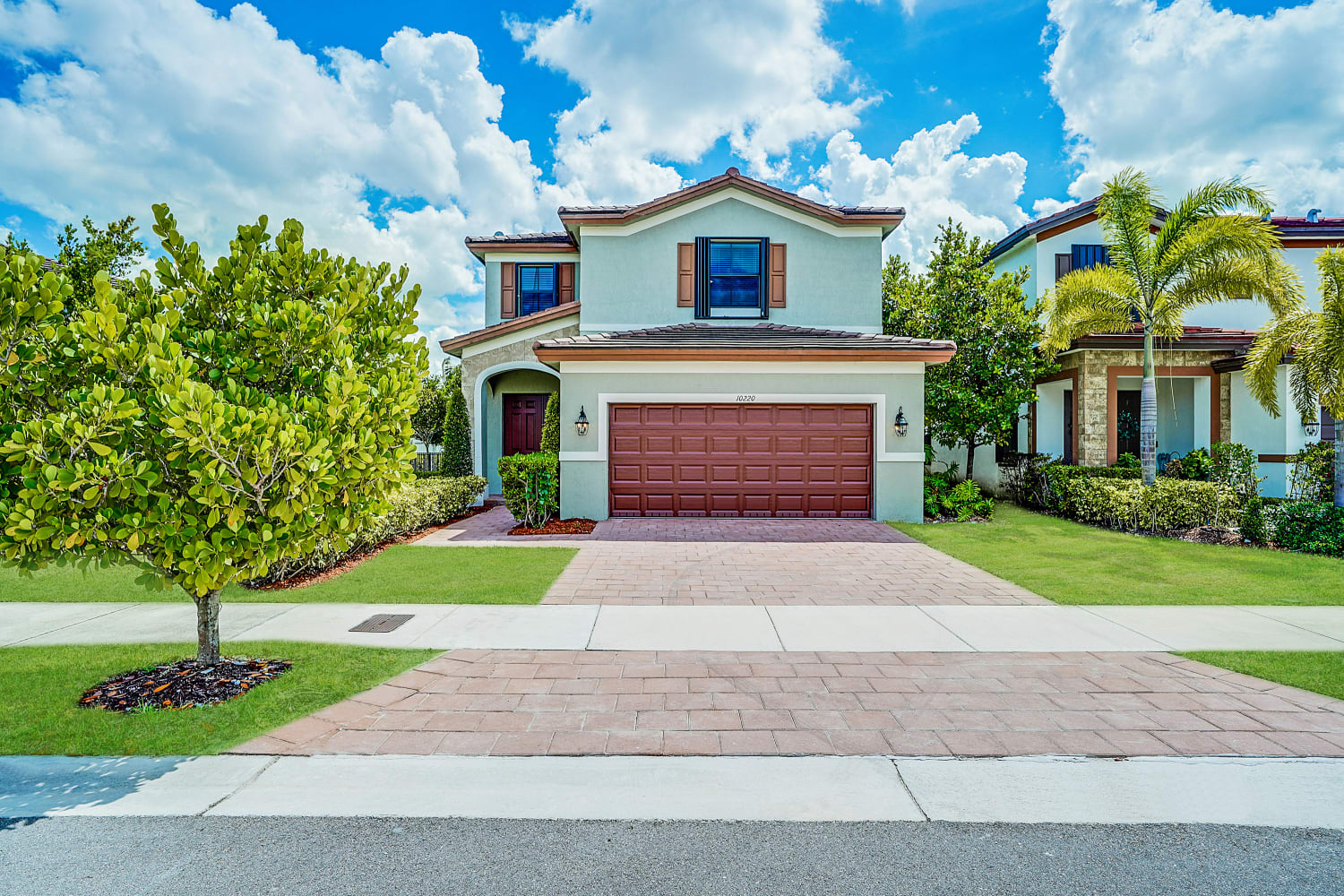 Front of 10220 W 32 Way, Hialeah, FL