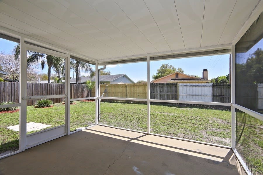 10220 Wilcox Ct, Tampa photo 16