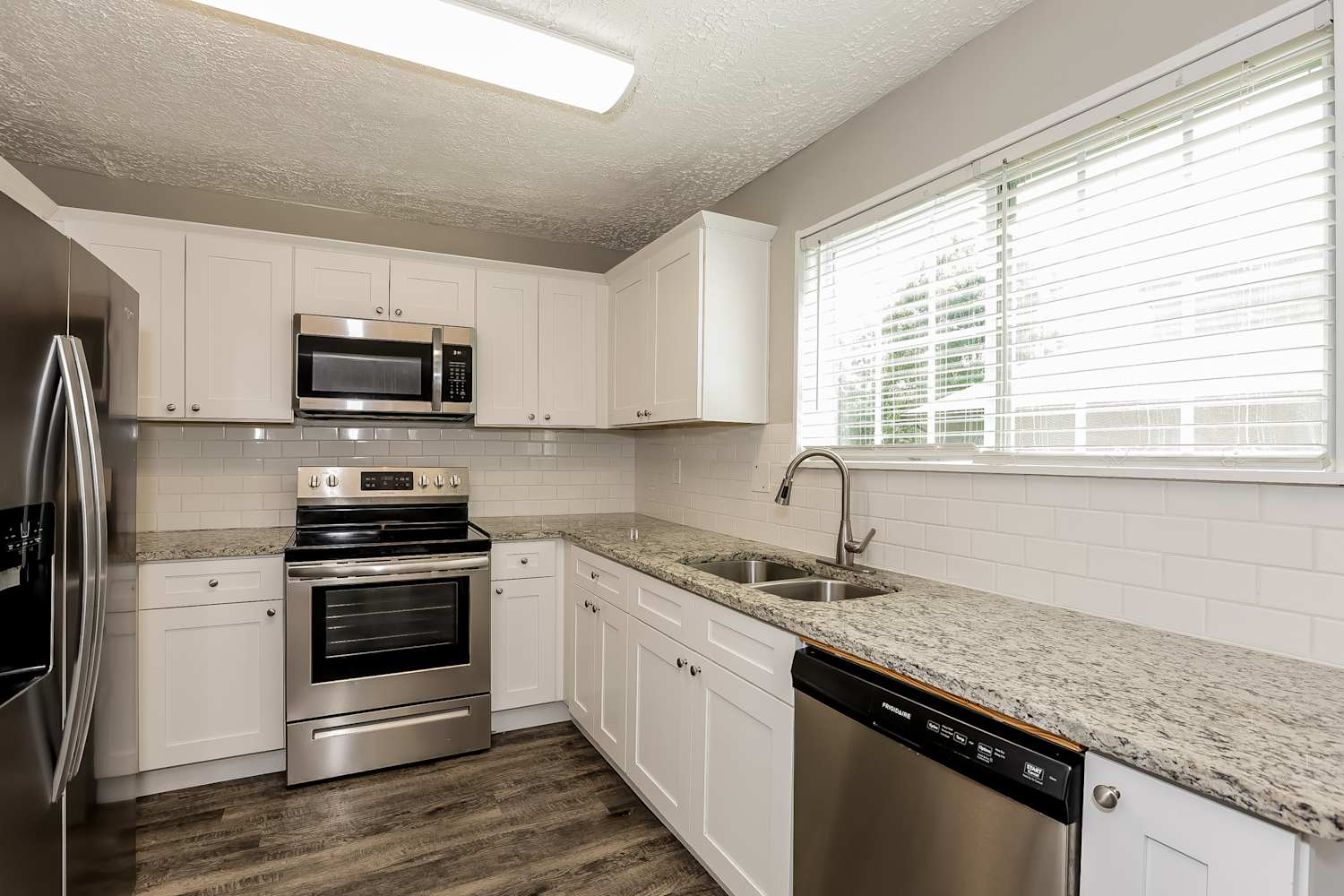 10230 Old Woodland Entry, Alpharetta photo 6