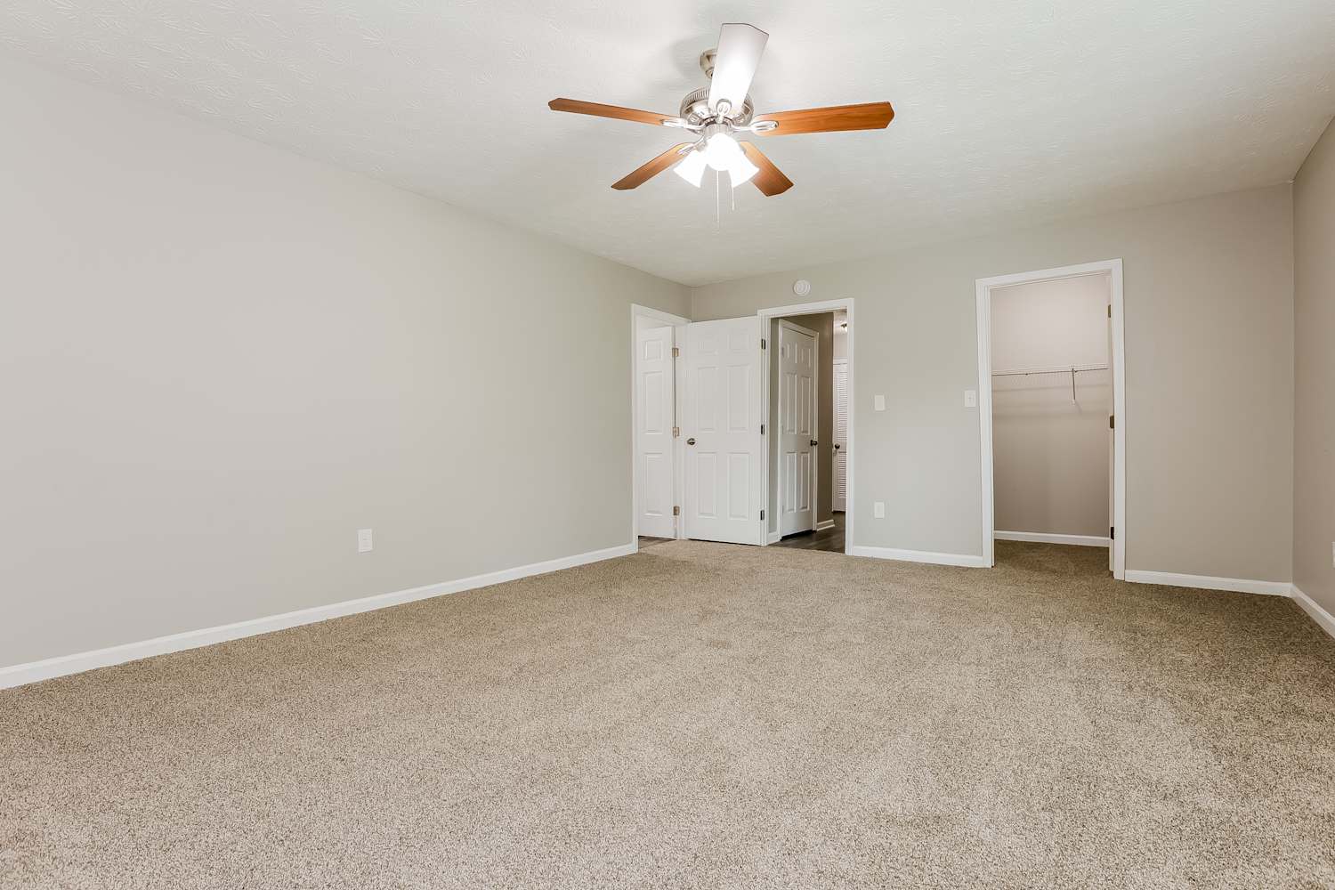 10230 Old Woodland Entry, Alpharetta photo 9