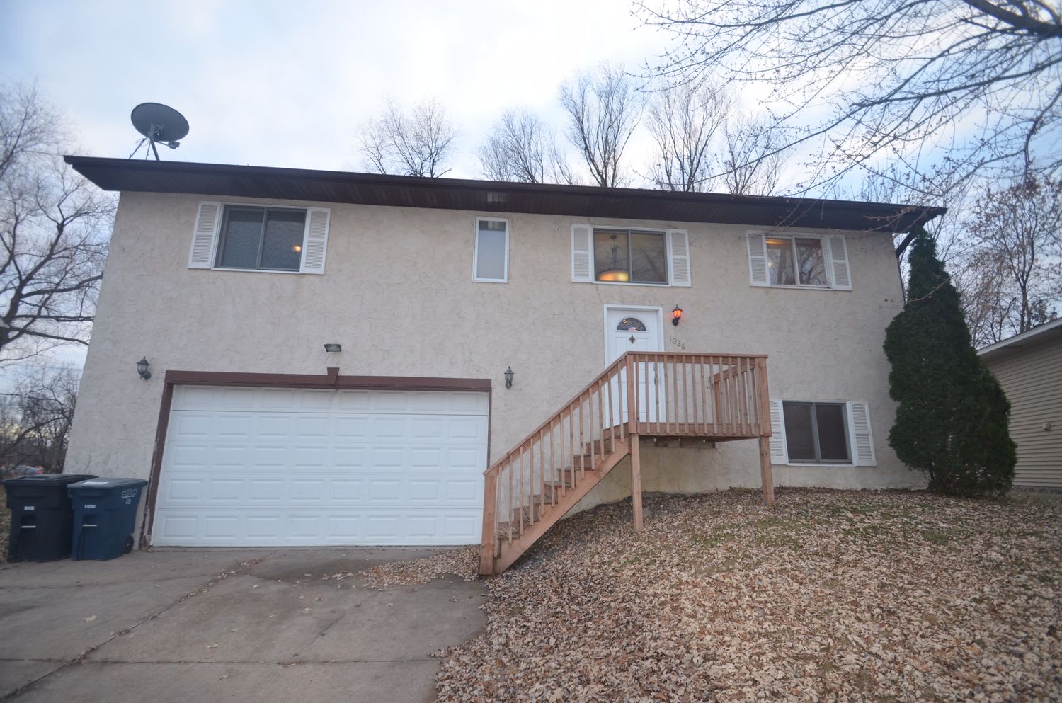 Front of 1026 10th Ave SW, Forest Lake, MN