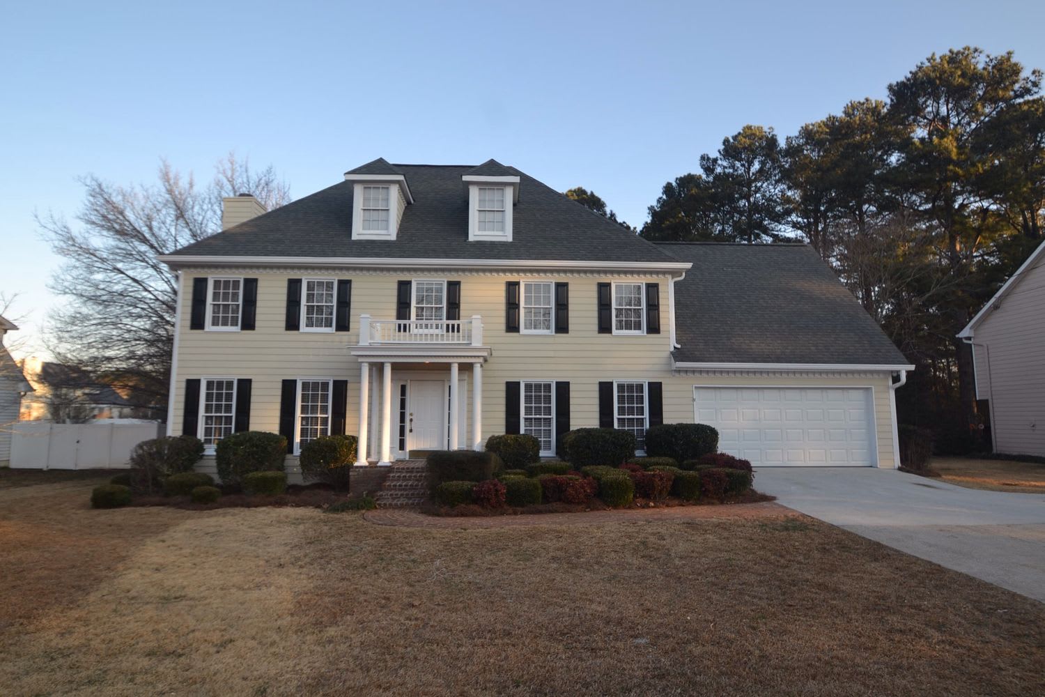 Front of 1029 Lakeview Rd, Grayson, GA