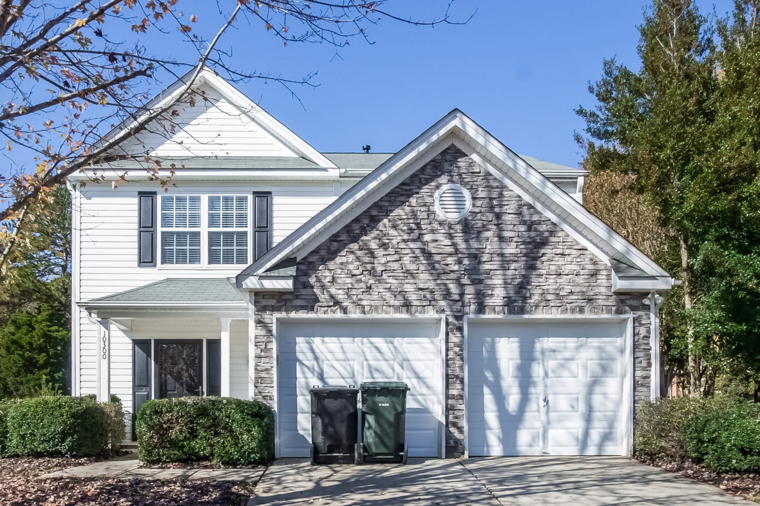 Front of 10300 Haddington Dr NW, Charlotte, NC