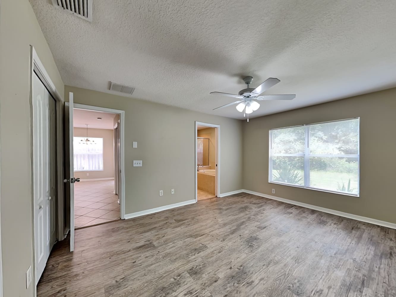 10327 Avelar Ridge Dr, Riverview photo 7