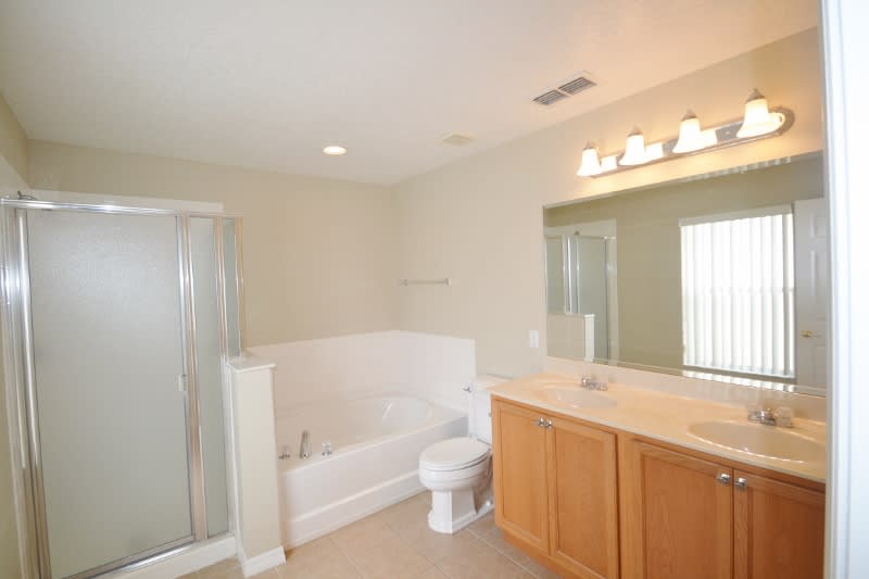 1033 Berkeley Dr, Kissimmee photo 6