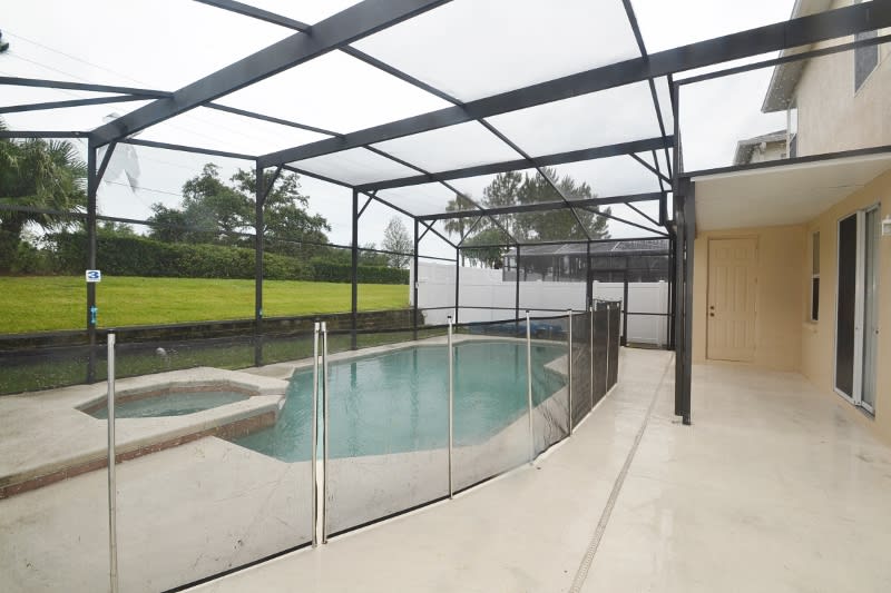 1033 Berkeley Dr, Kissimmee photo 9