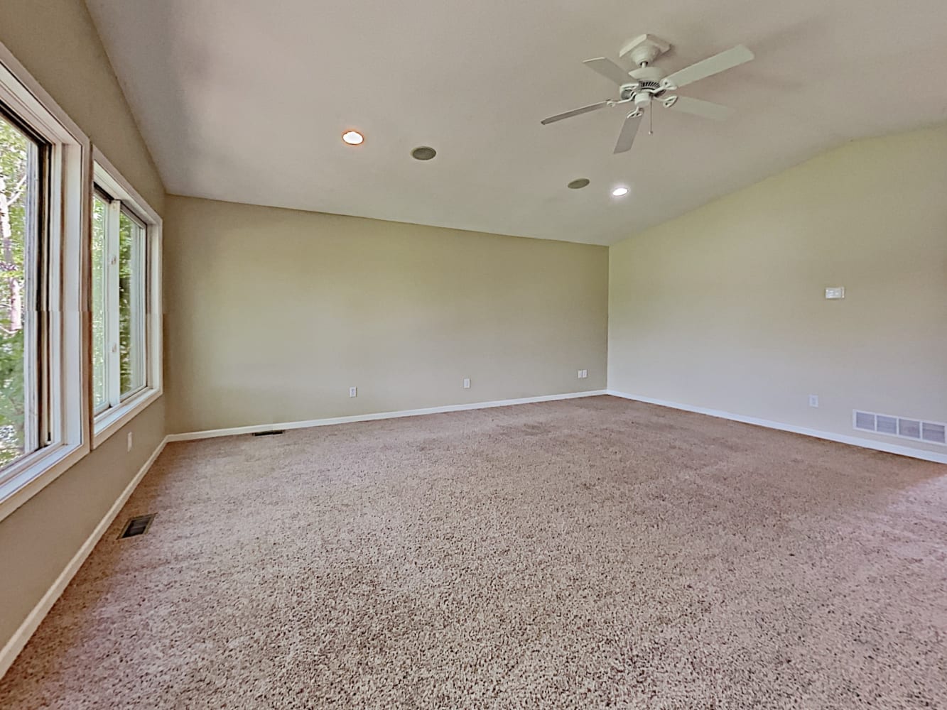 10402 102nd Pl N, Maple Grove photo 12