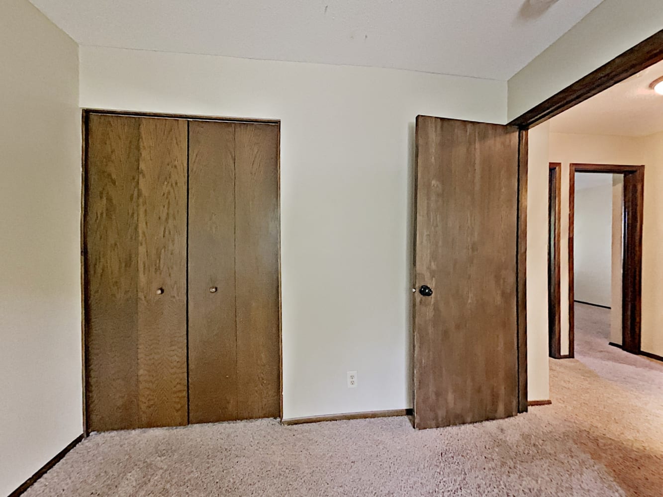 10402 102nd Pl N, Maple Grove photo 16
