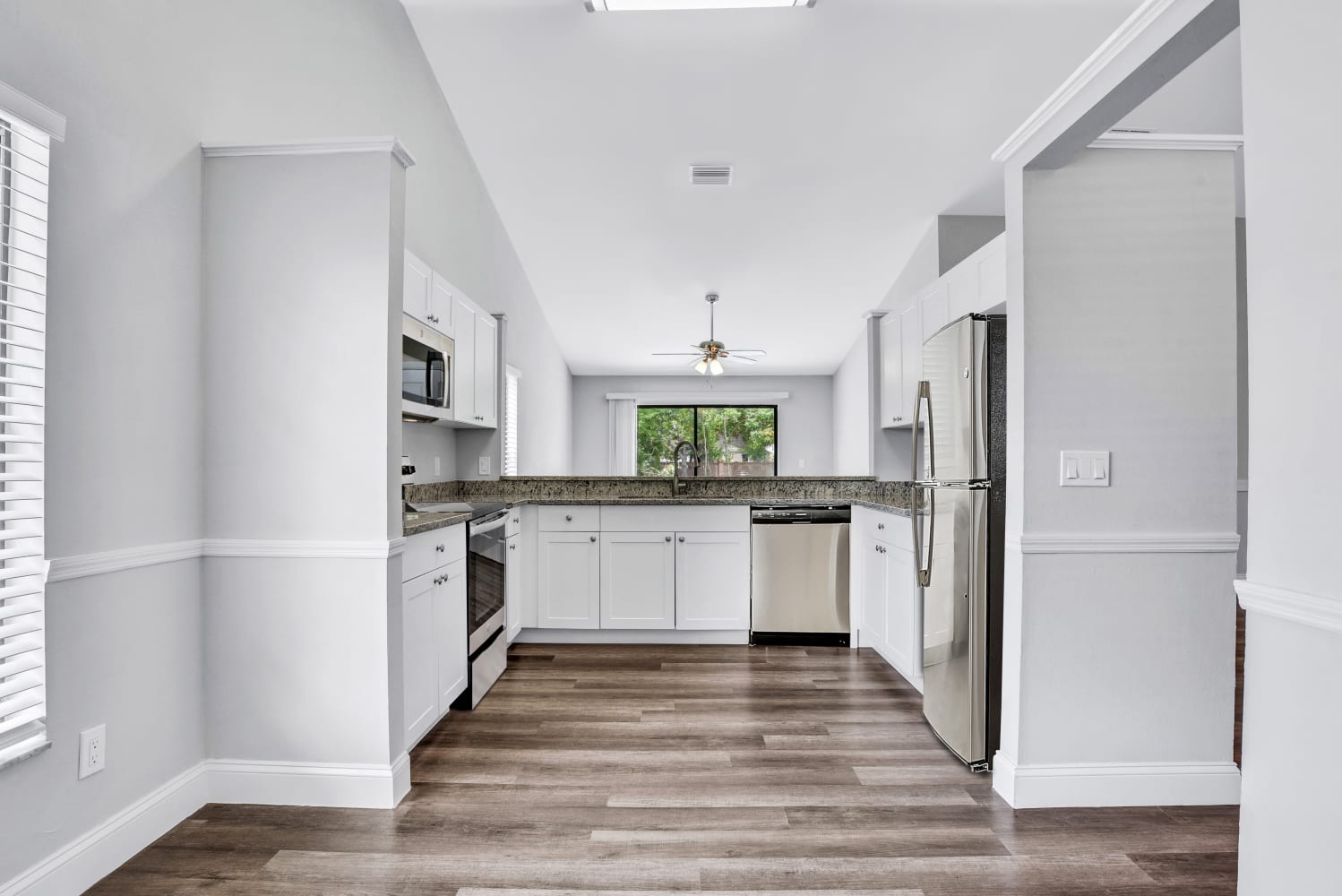 1042 Covington St, Oviedo photo 13
