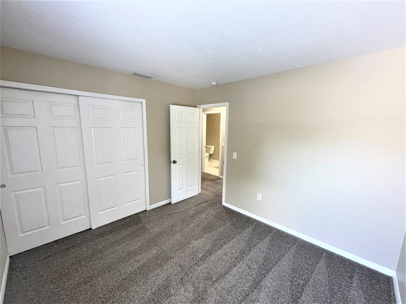 10420 Frog Pond Dr, Riverview photo 9