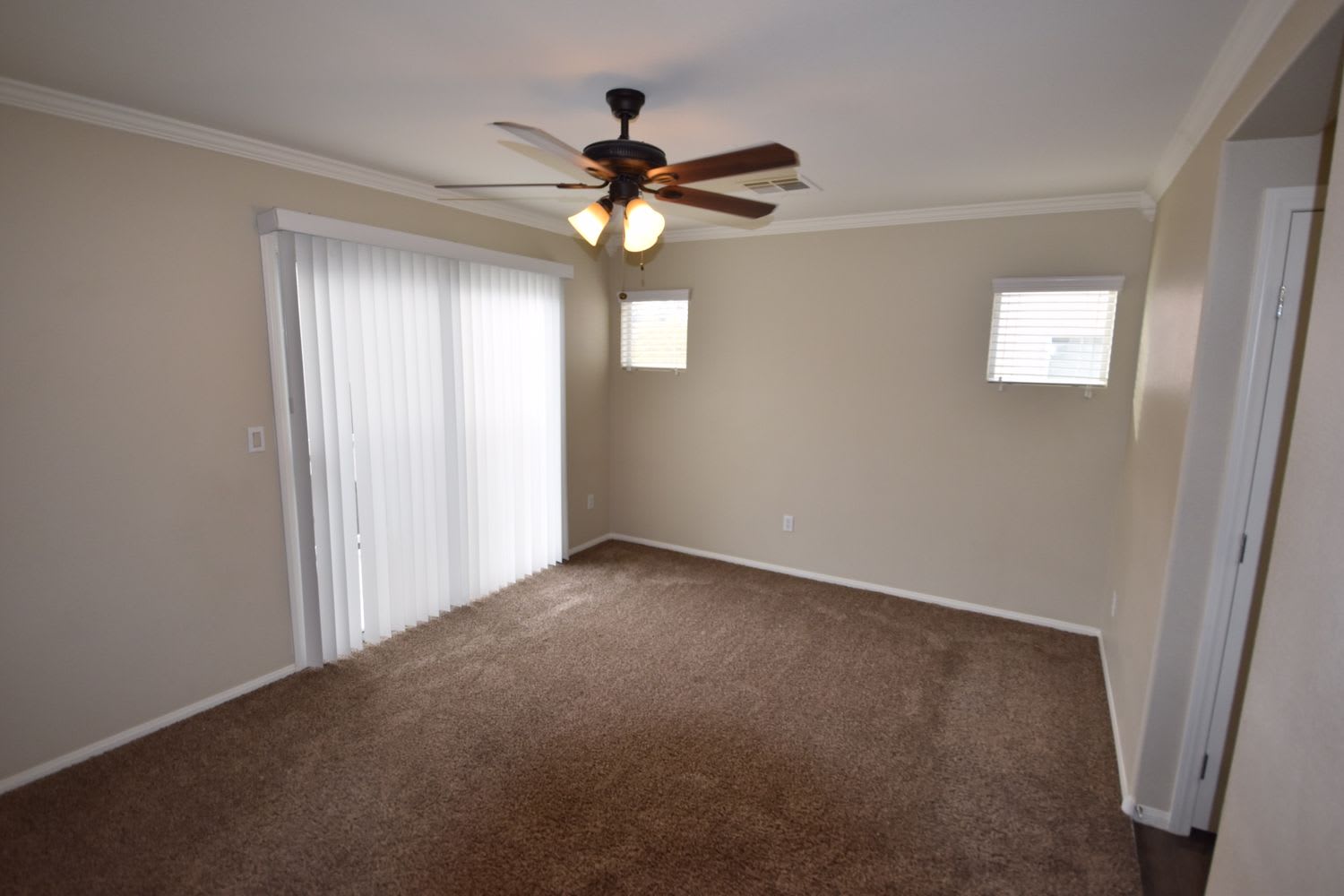 10437 Amber Night St, Las Vegas photo 7