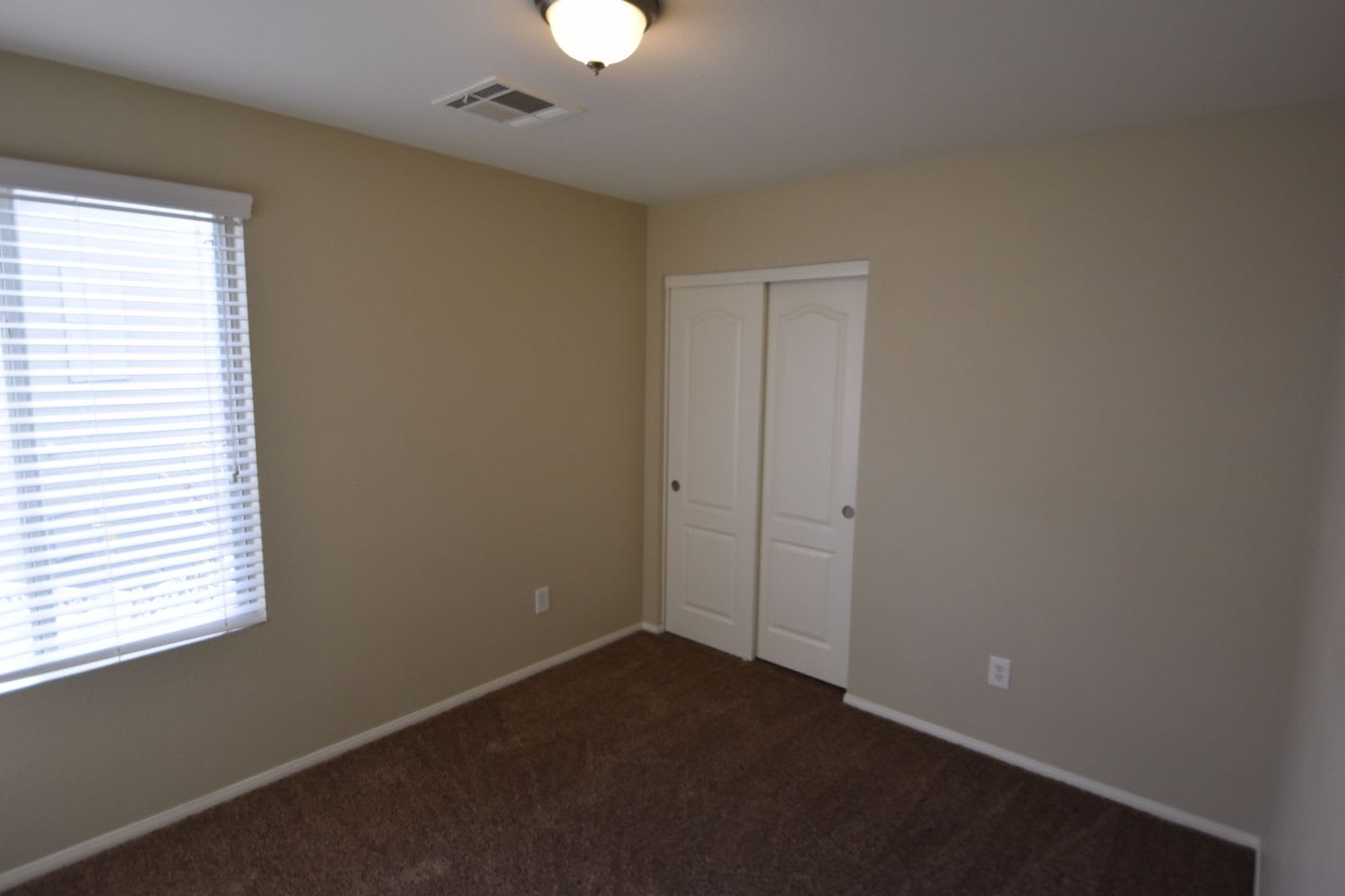 10437 Amber Night St, Las Vegas photo 9