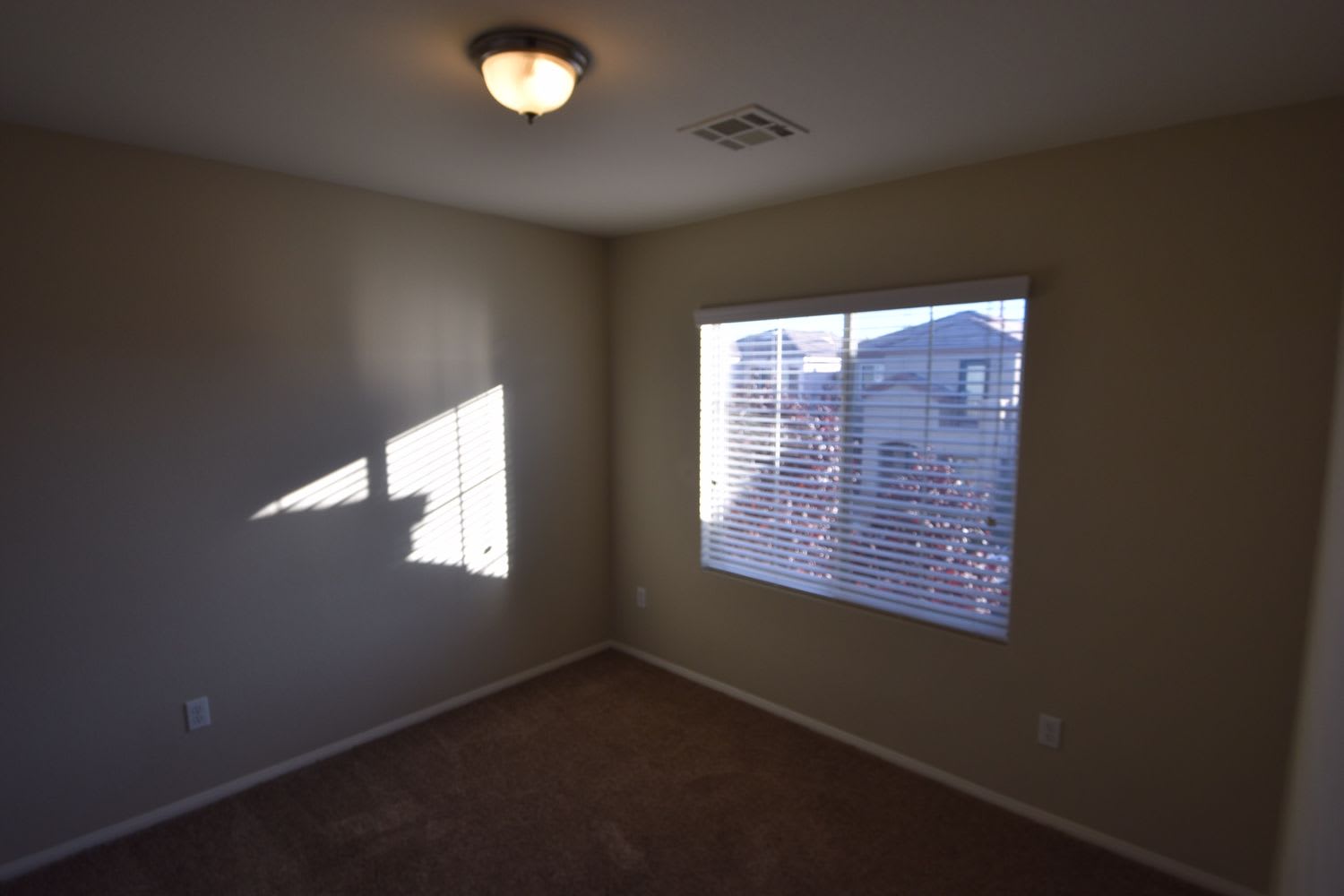 10437 Amber Night St, Las Vegas photo 8
