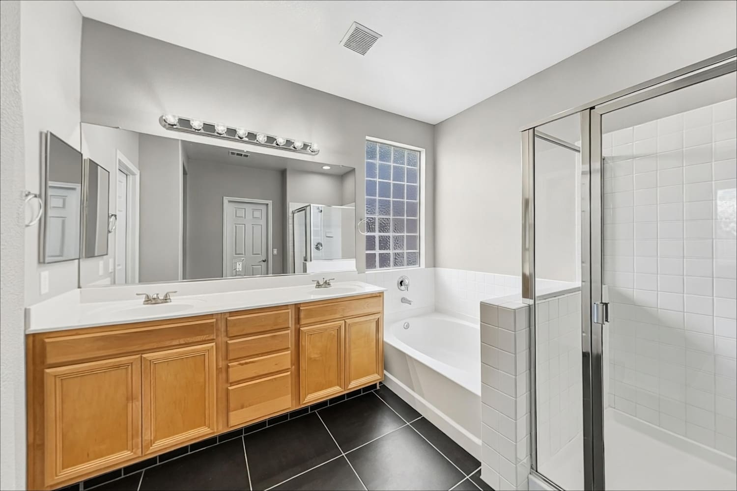 10463 Foggy Glen Avenue, Las Vegas photo 12