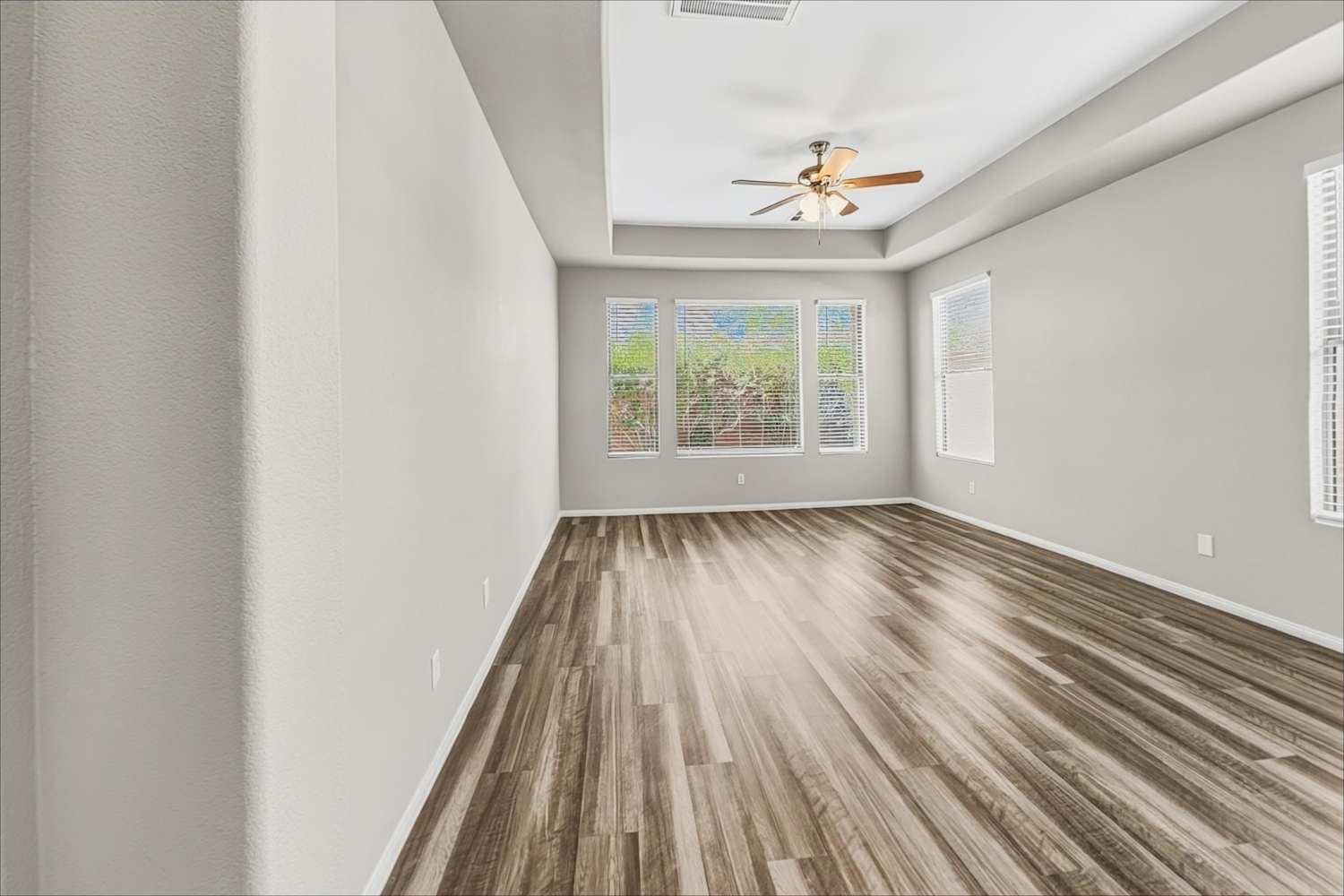10463 Foggy Glen Avenue, Las Vegas photo 10