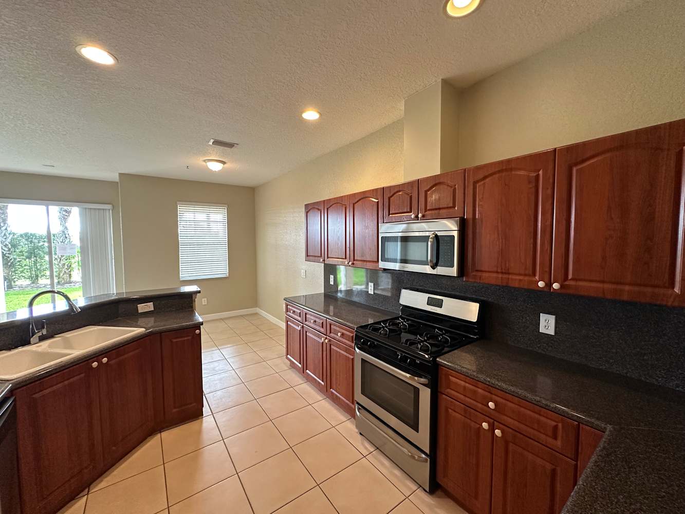 10469 Galleria St, Wellington photo 7