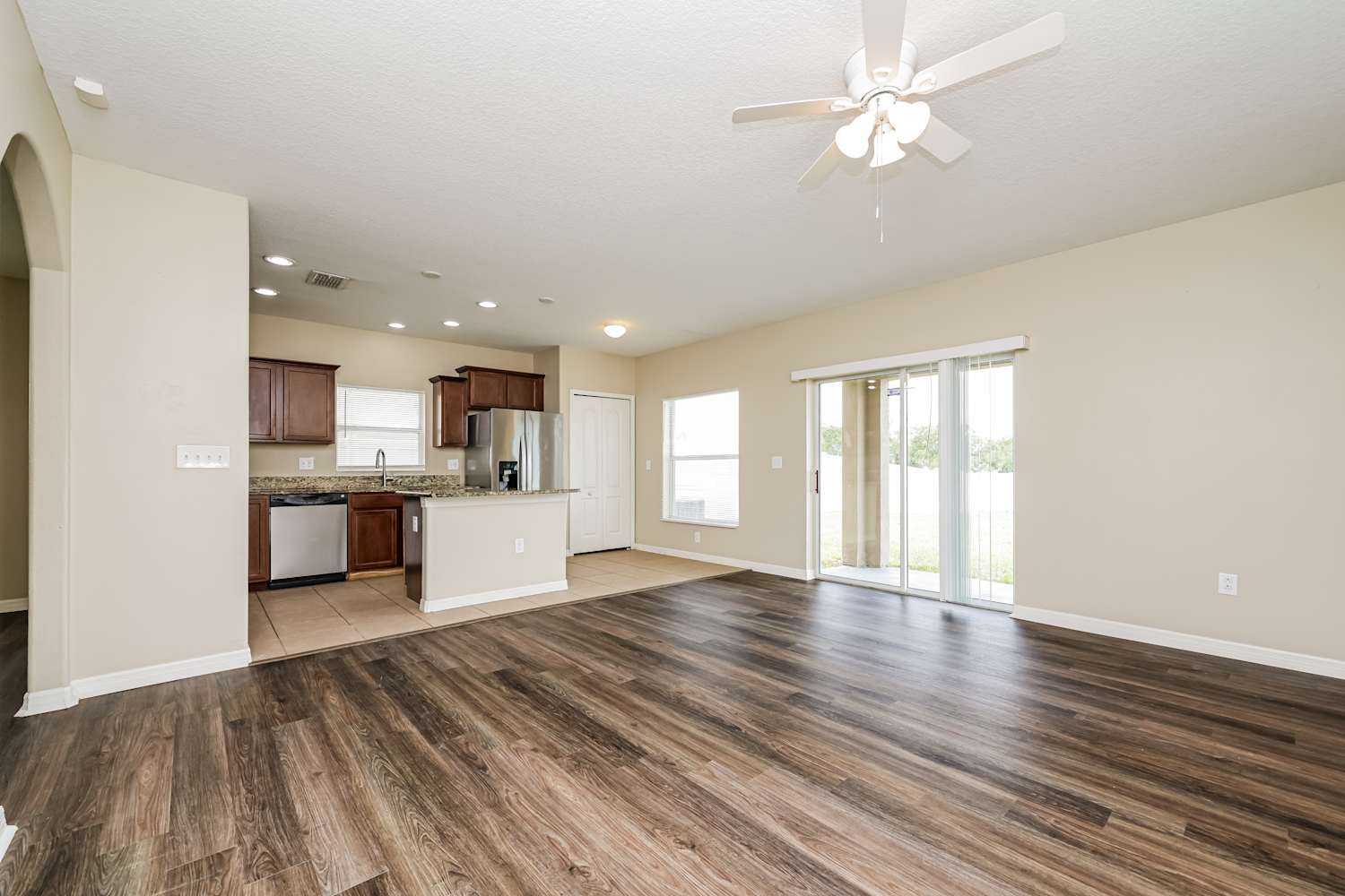 1047 Seminole Sky Dr, Ruskin photo 4
