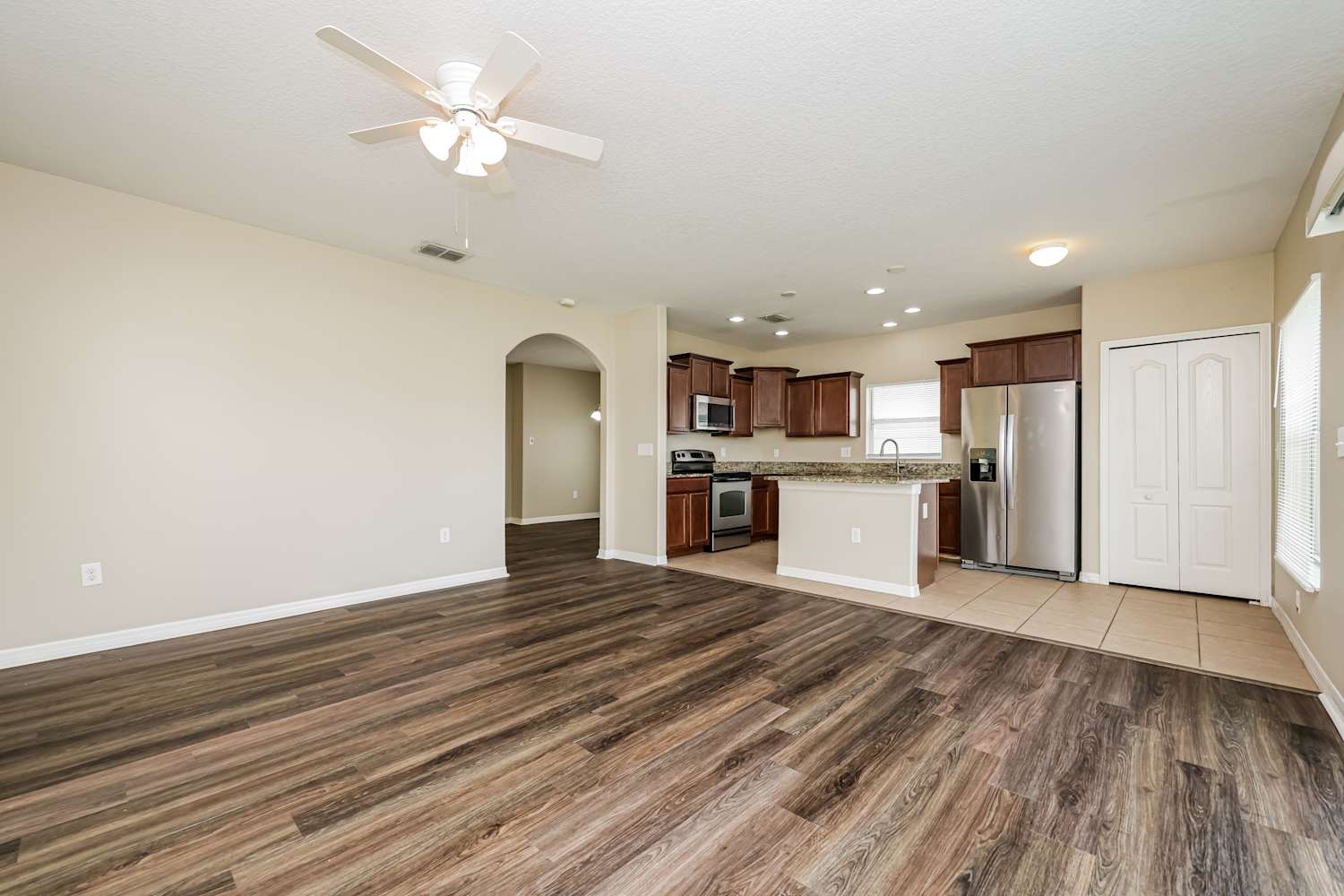 1047 Seminole Sky Dr, Ruskin photo 5