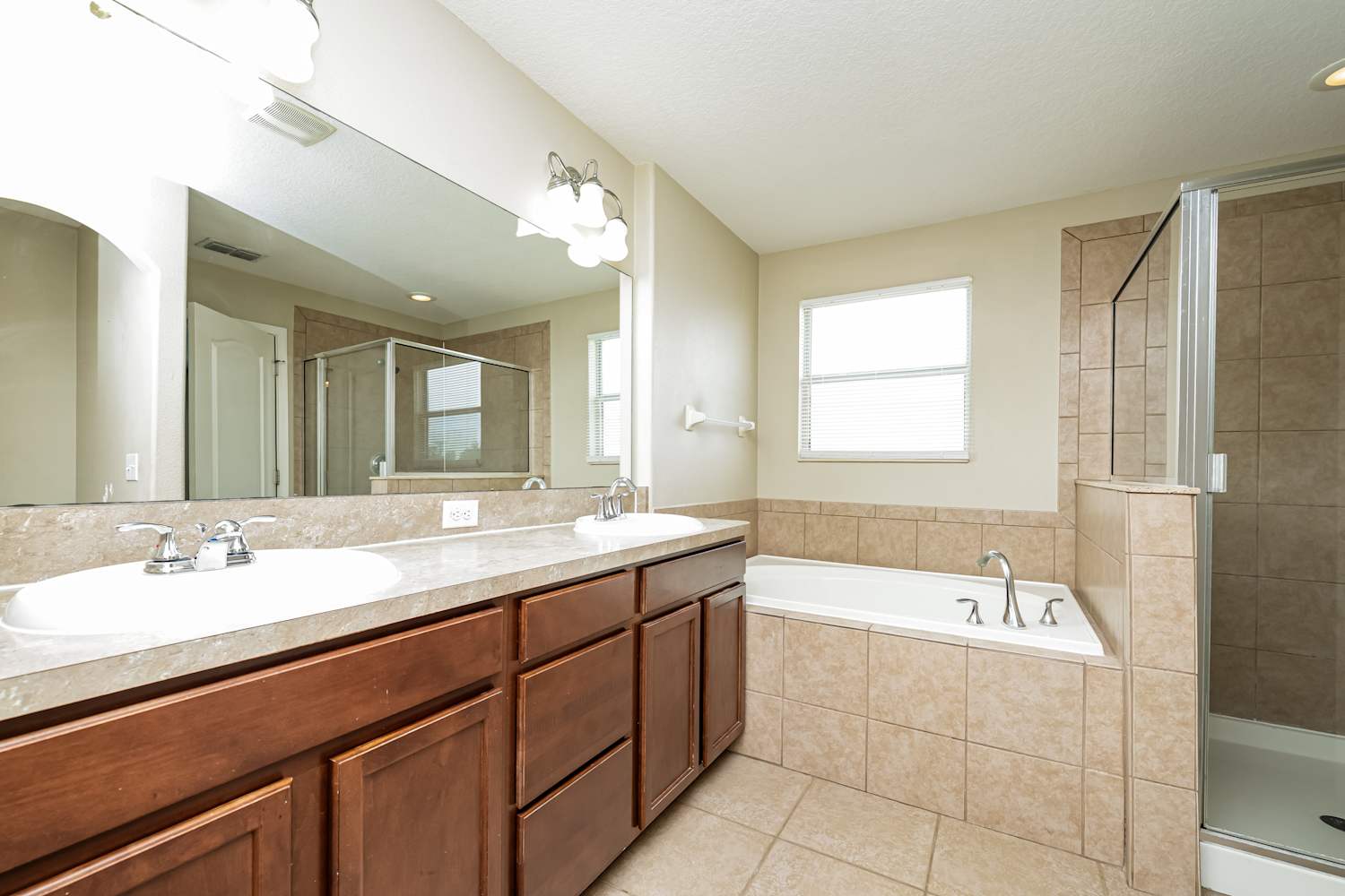 1047 Seminole Sky Dr, Ruskin photo 11