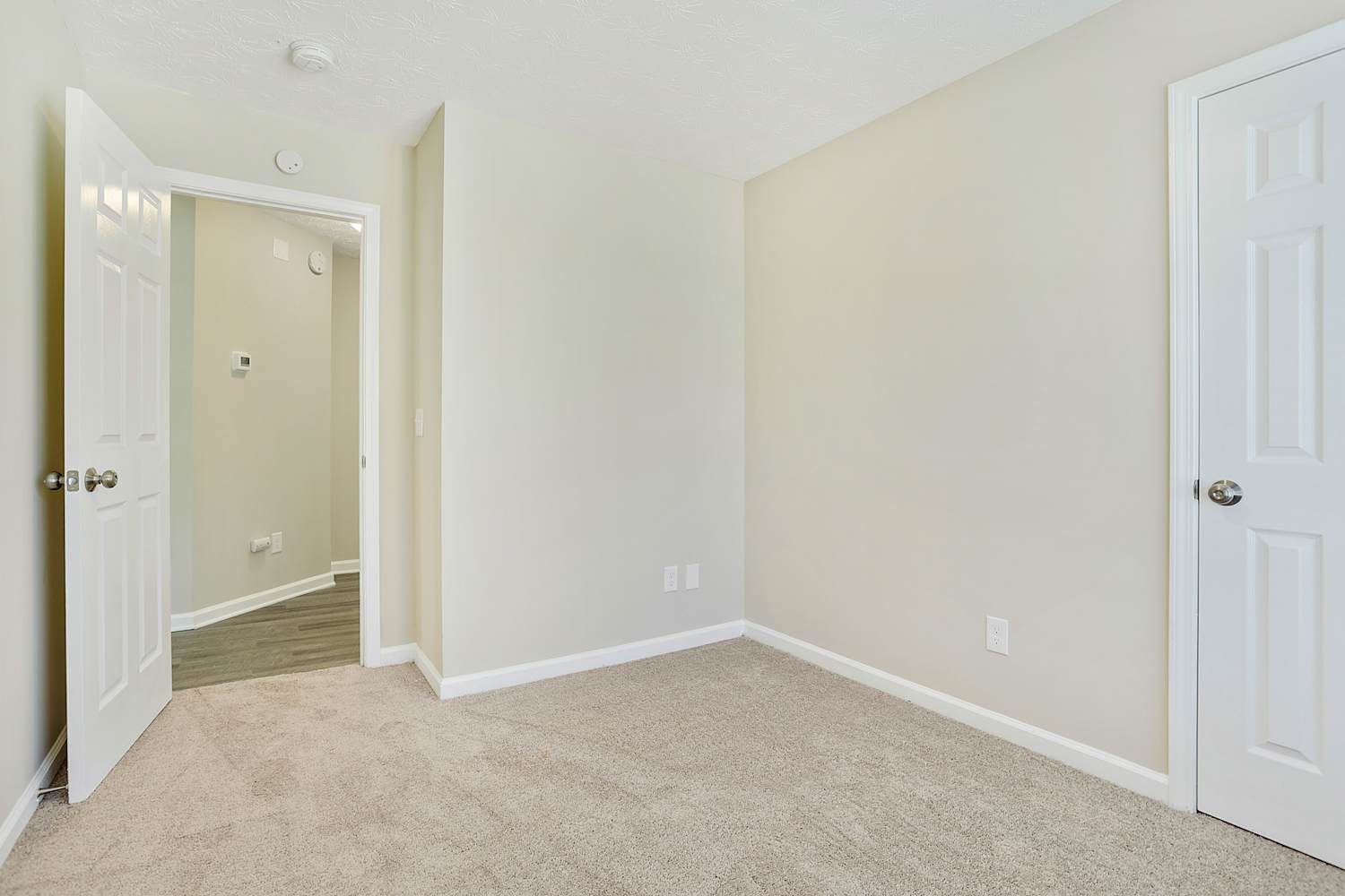 105 Valley View Dr, Covington photo 13