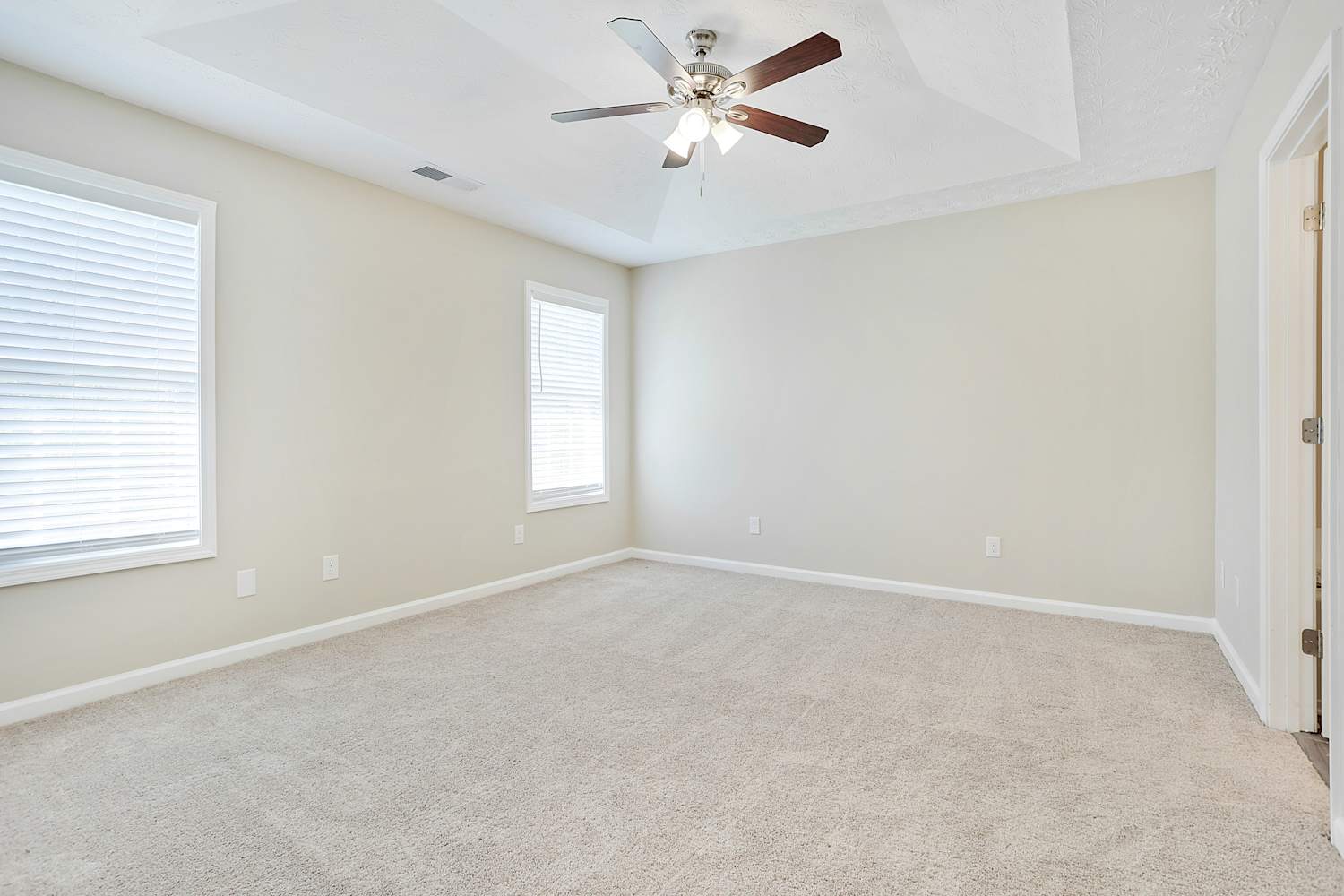 105 Valley View Dr, Covington photo 16