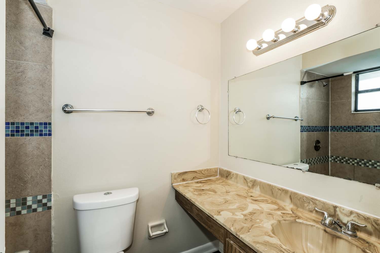 10507 Chadbourne Dr, Tampa photo 16