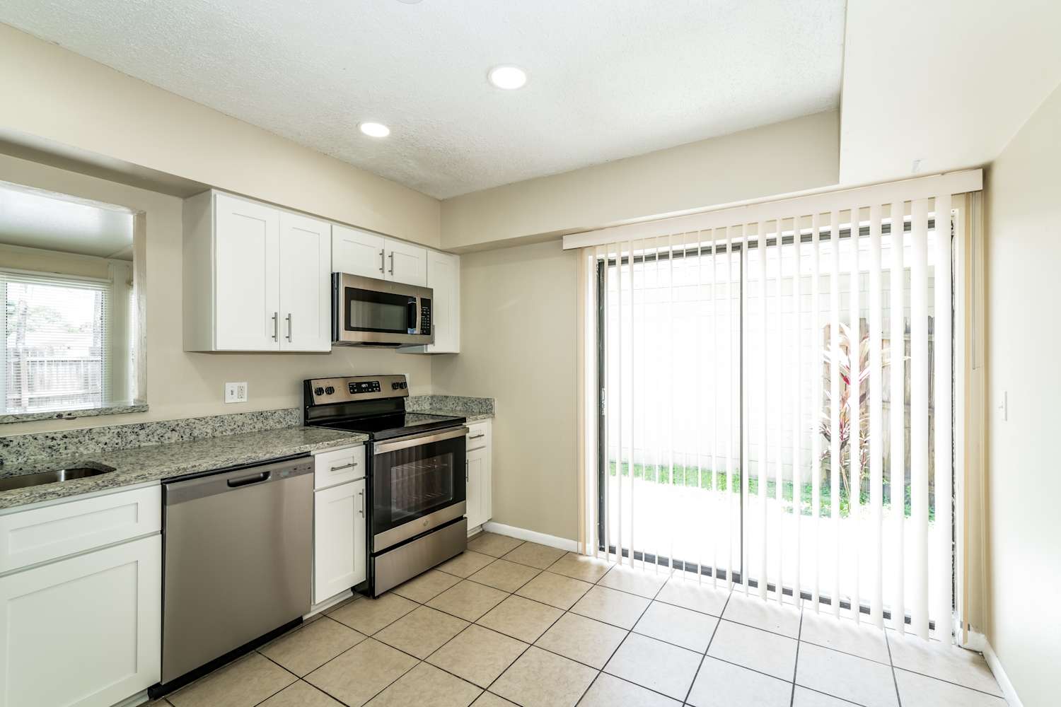 10507 Chadbourne Dr, Tampa photo 7