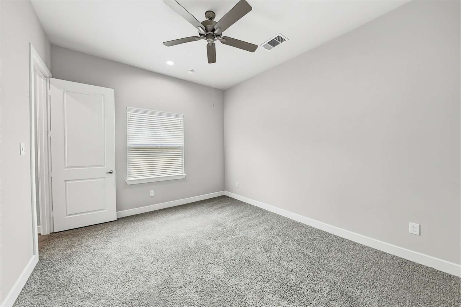 10507 Executive Lake Dr, Stafford photo 11