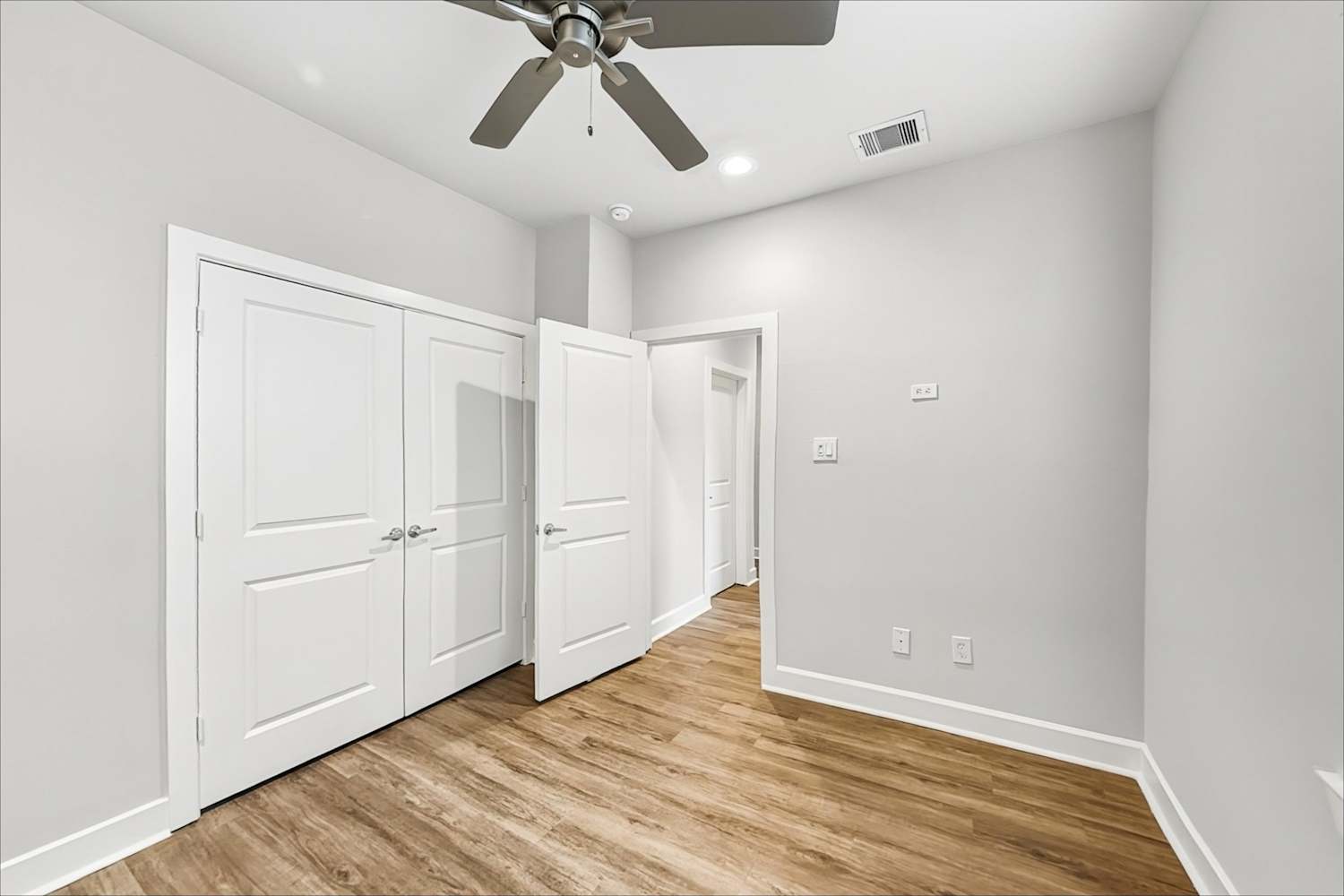 10507 Executive Lake Dr, Stafford photo 15